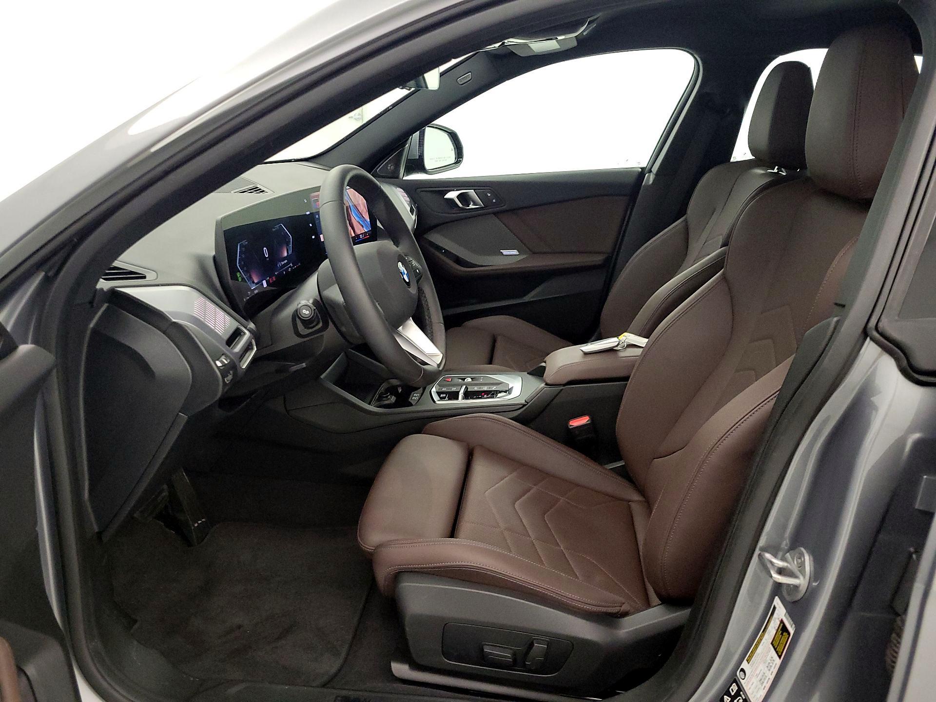 Thumbnail: 2025 BMW 2 Series - 11