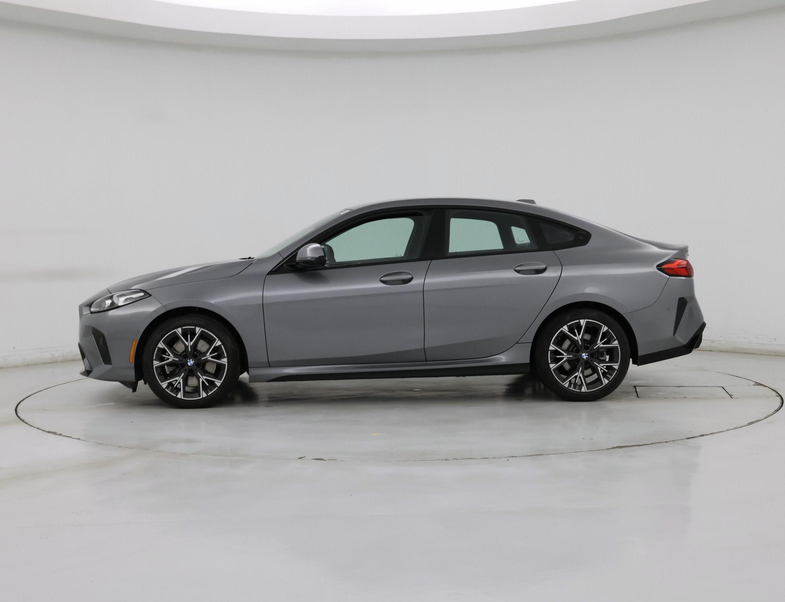 Thumbnail: 2025 BMW 2 Series - 3