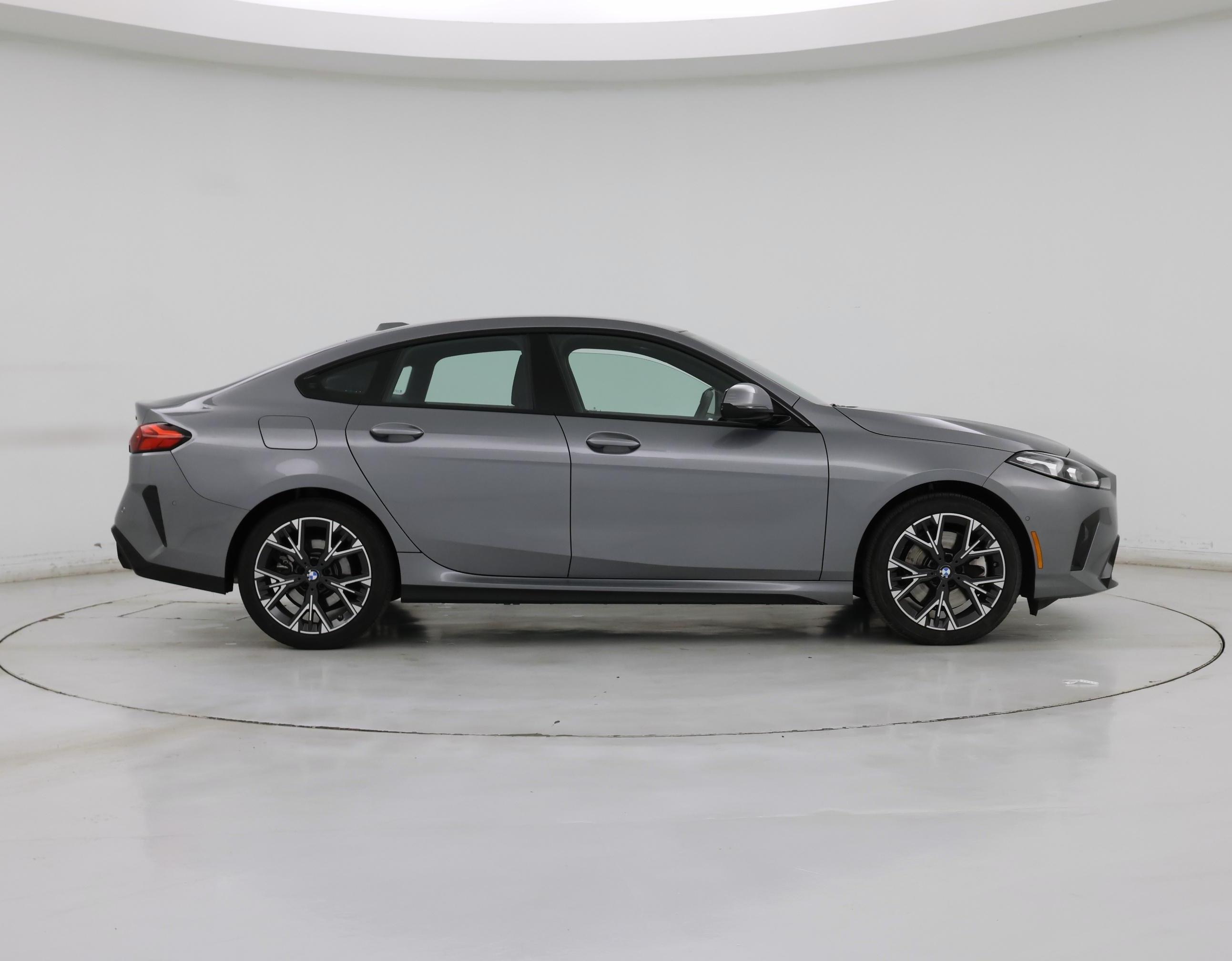 Thumbnail: 2025 BMW 2 Series - 7