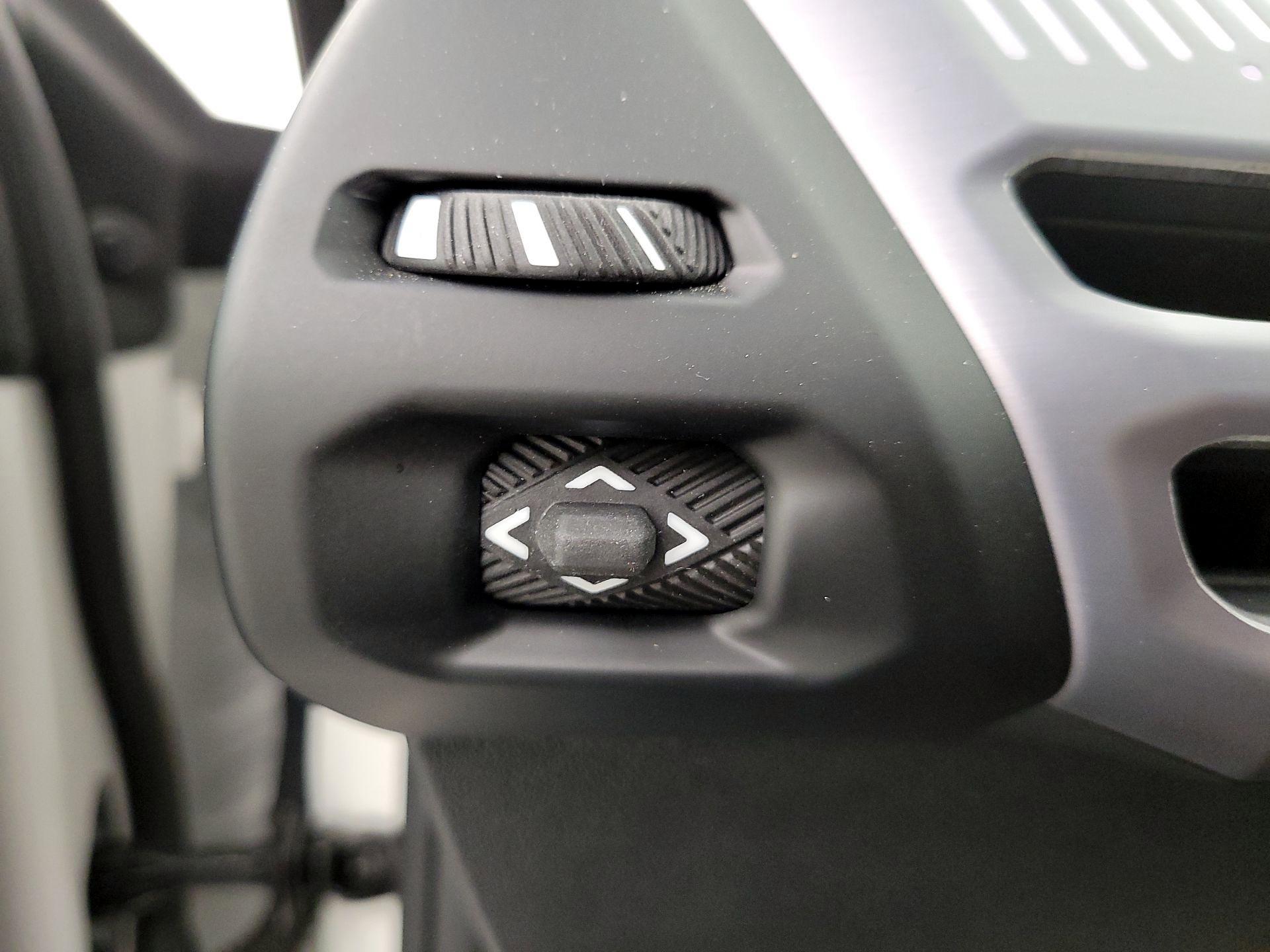 Thumbnail: 2025 BMW 2 Series - 13