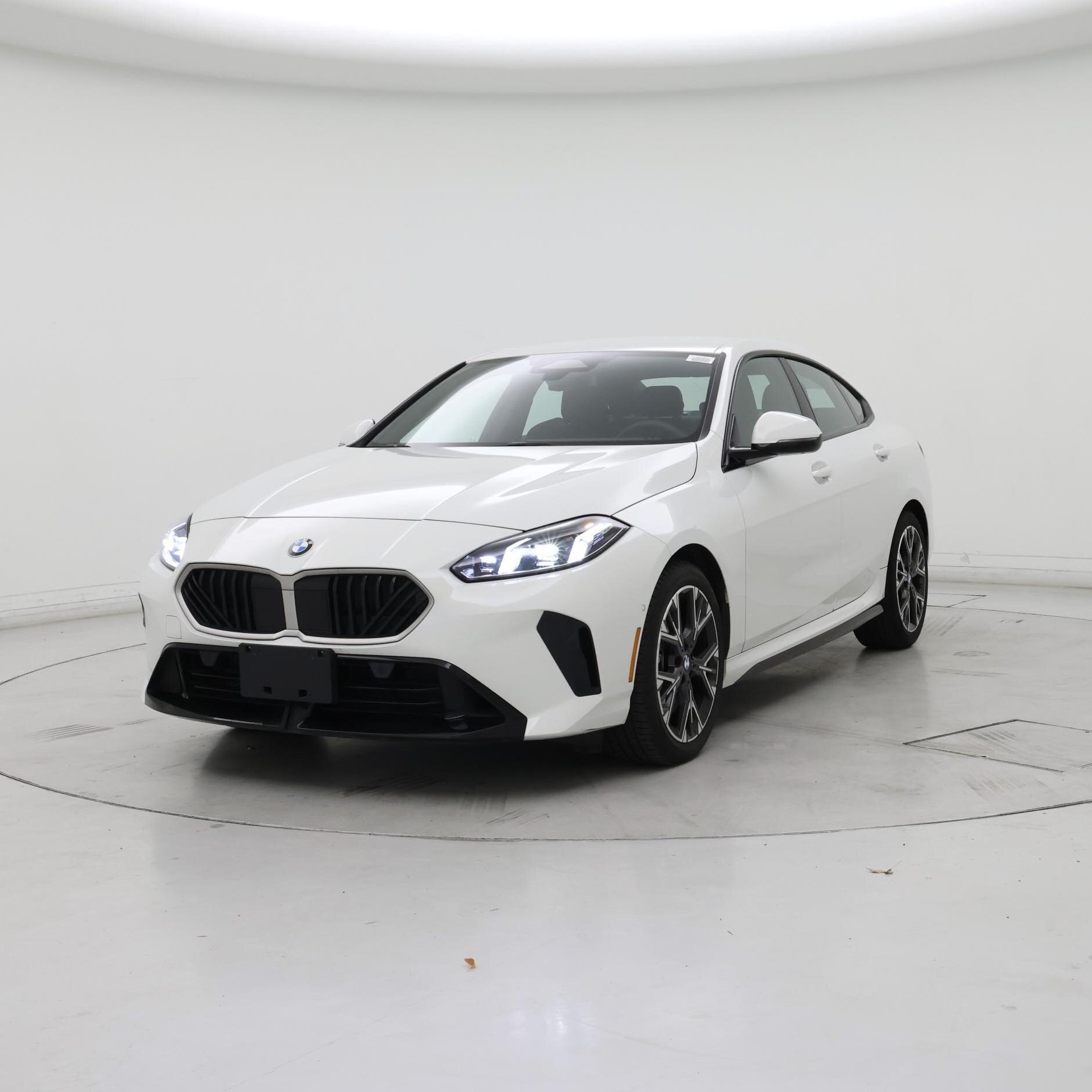 Thumbnail: 2025 BMW 2 Series - 4