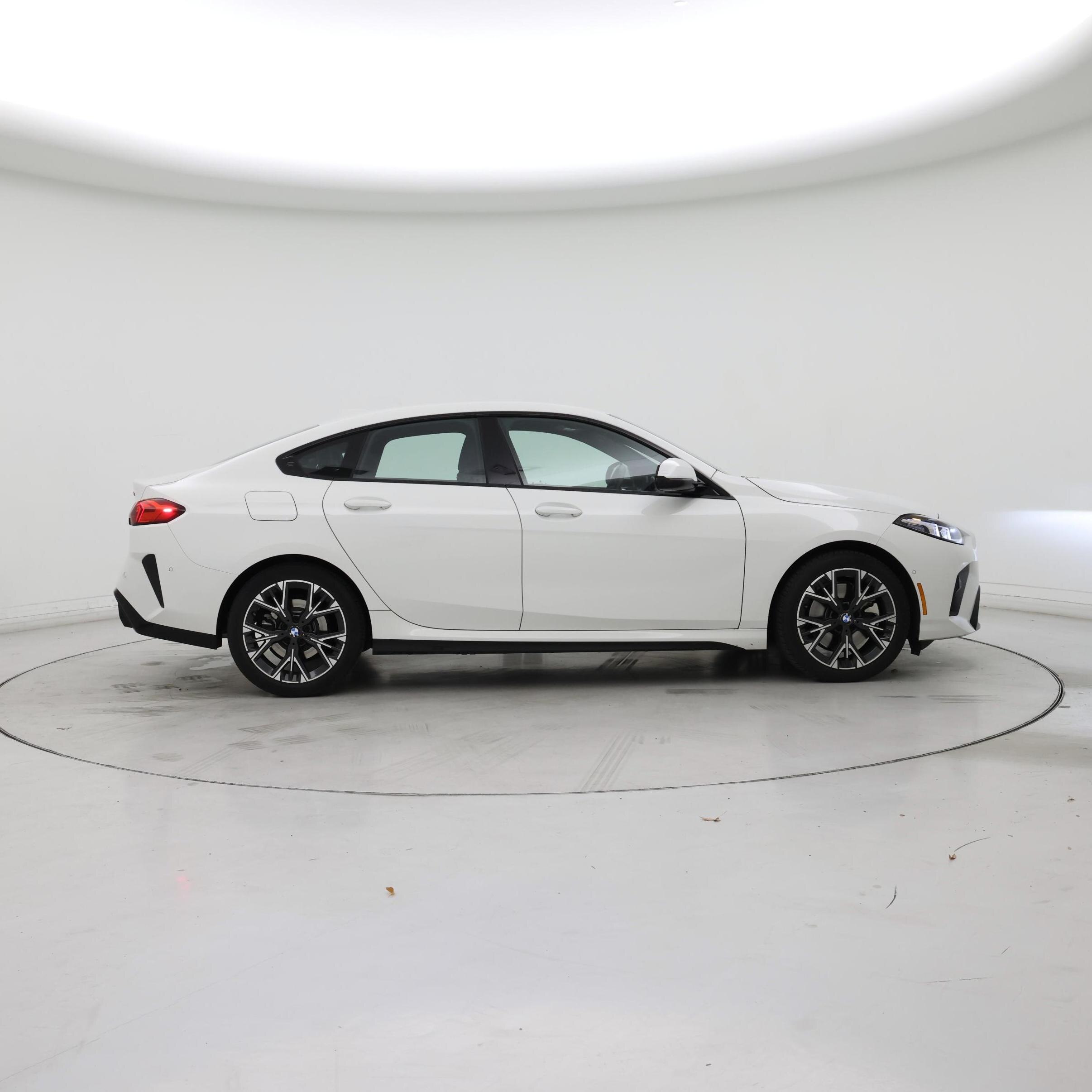 Thumbnail: 2025 BMW 2 Series - 7