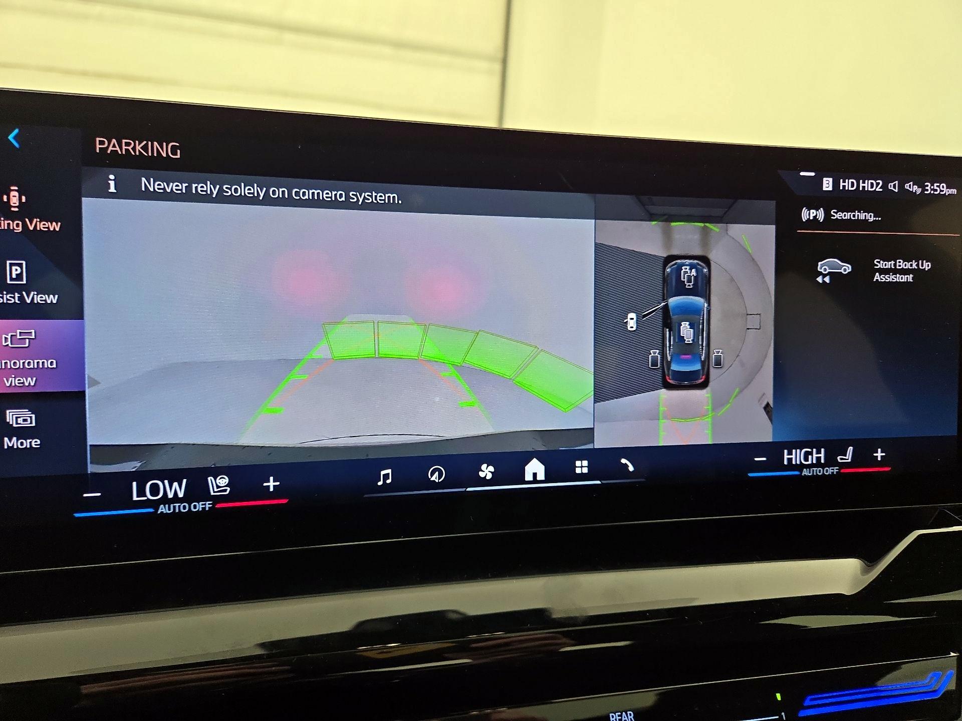 Thumbnail: 2025 BMW 5 Series - 15