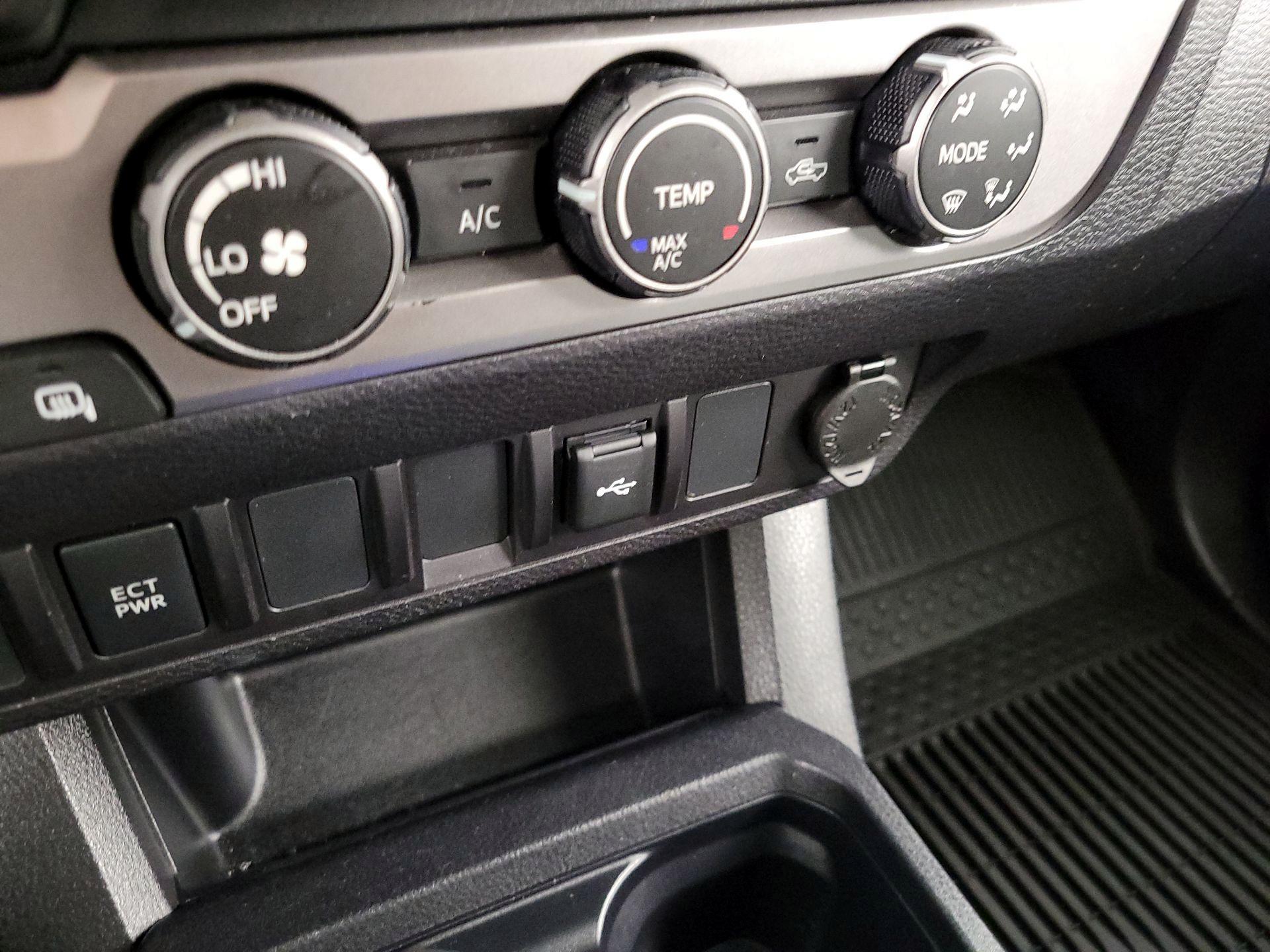 Thumbnail: 2023 Toyota Tacoma - 16