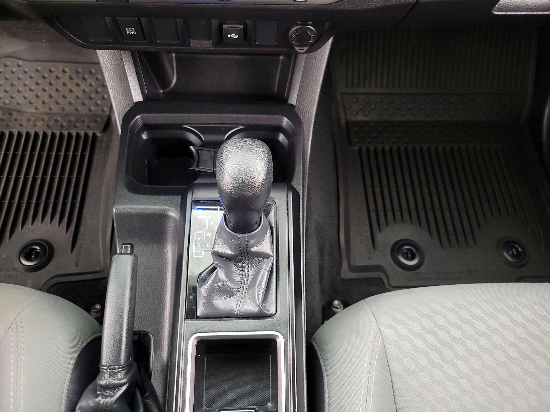 Thumbnail: 2023 Toyota Tacoma - 17