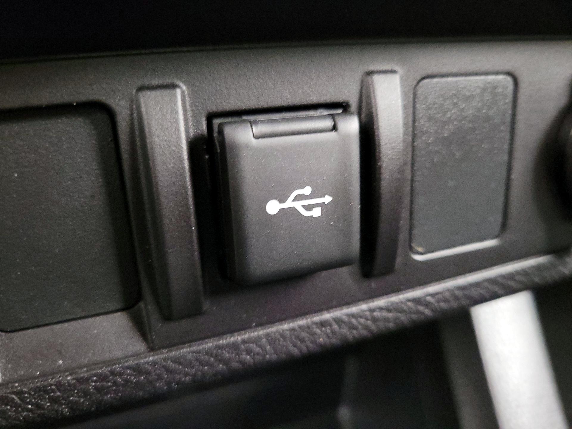 Thumbnail: 2023 Toyota Tacoma - 18