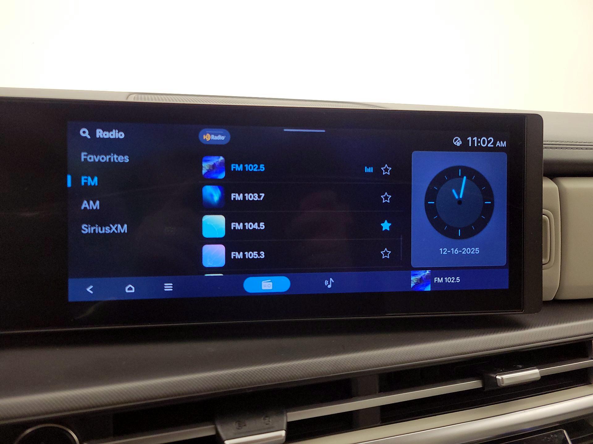 Thumbnail: 2025 Hyundai Santa Fe - 13