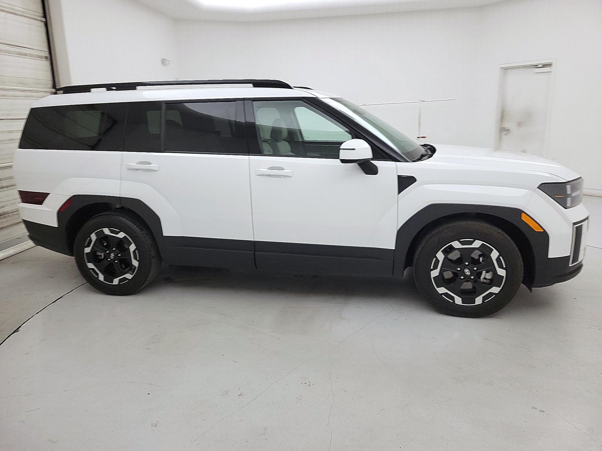 Thumbnail: 2025 Hyundai Santa Fe - 4