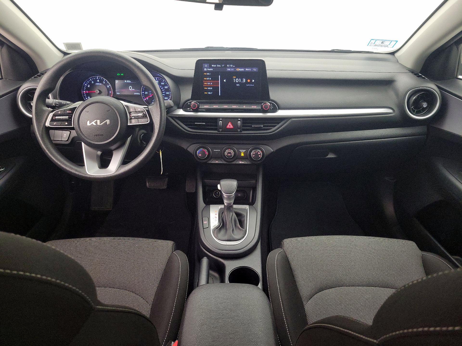 Thumbnail: 2024 Kia Forte - 9