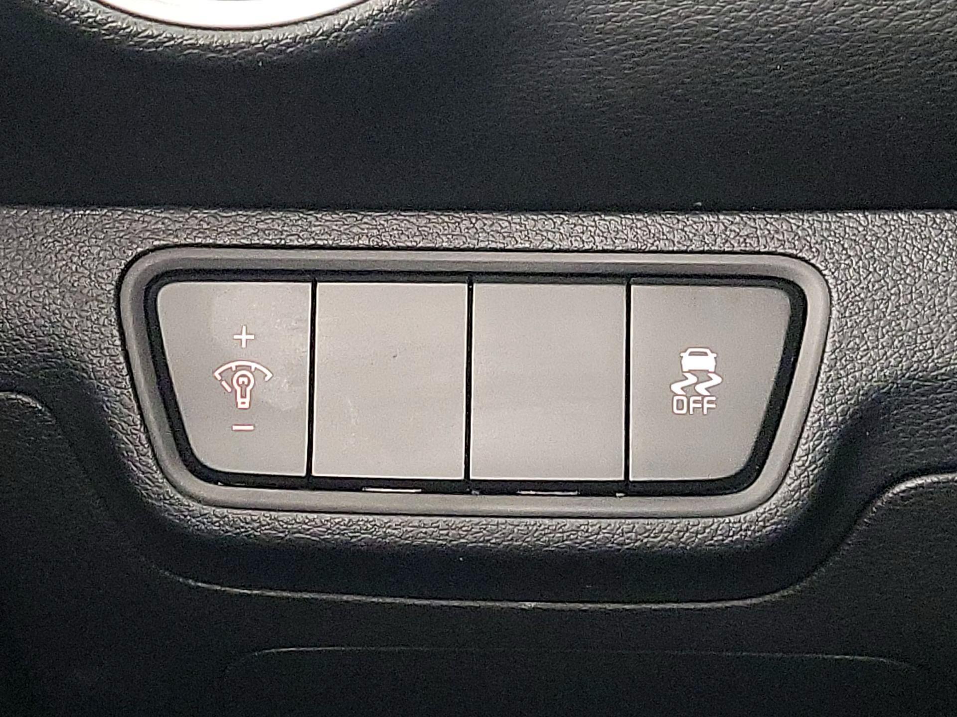 Thumbnail: 2024 Kia Forte - 13