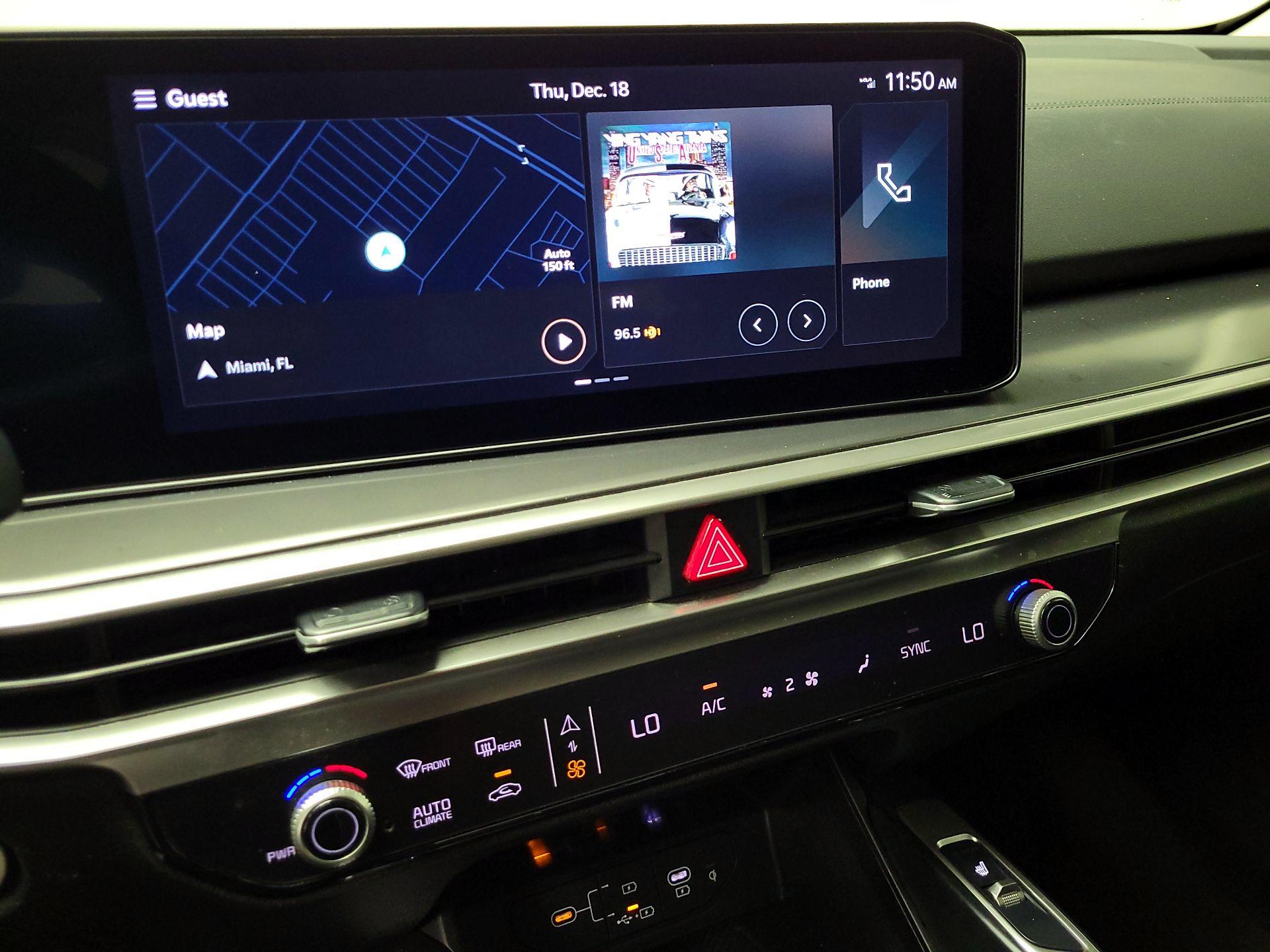 Thumbnail: 2024 Kia Sorento - 14