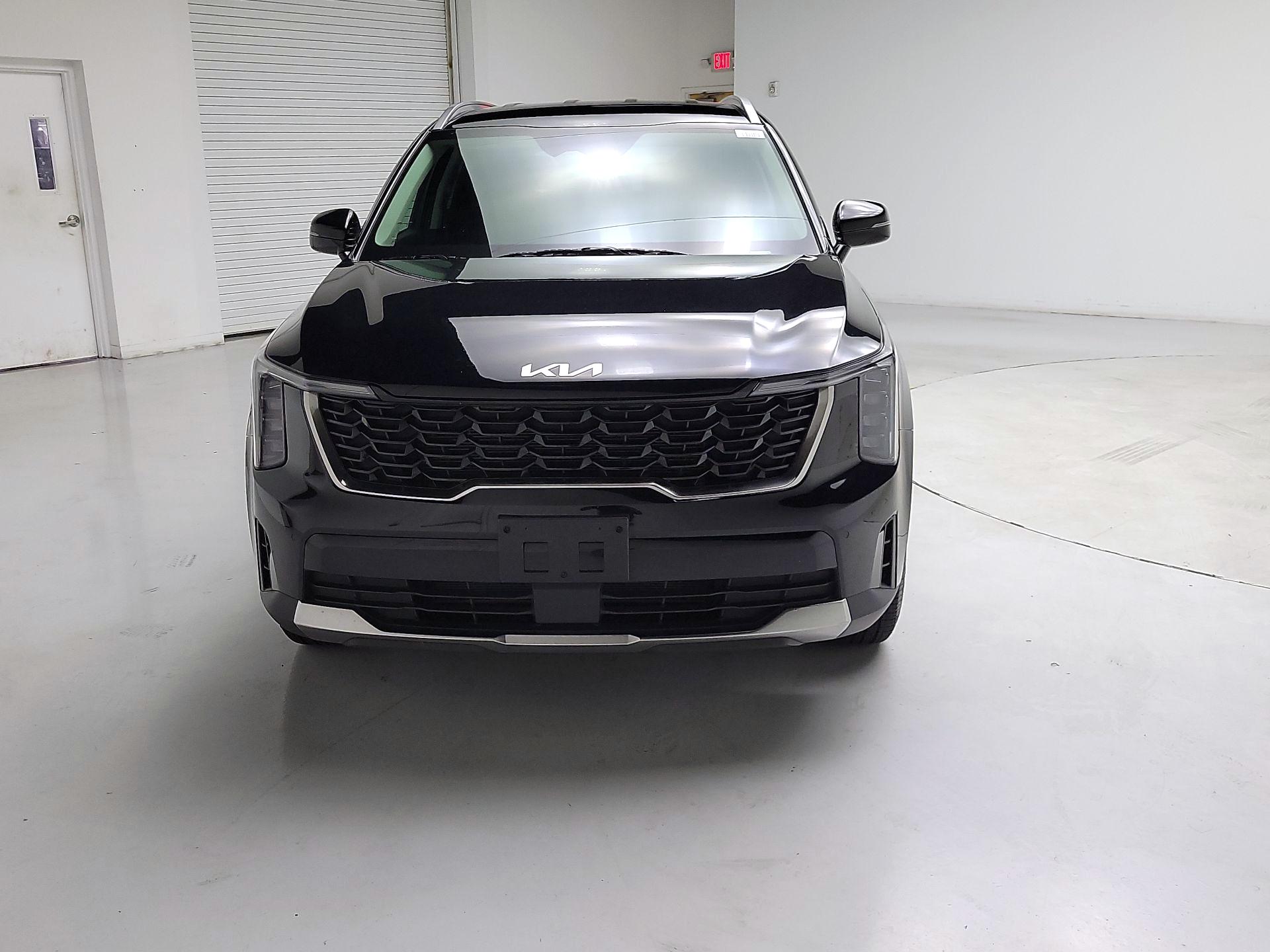 Thumbnail: 2024 Kia Sorento - 2