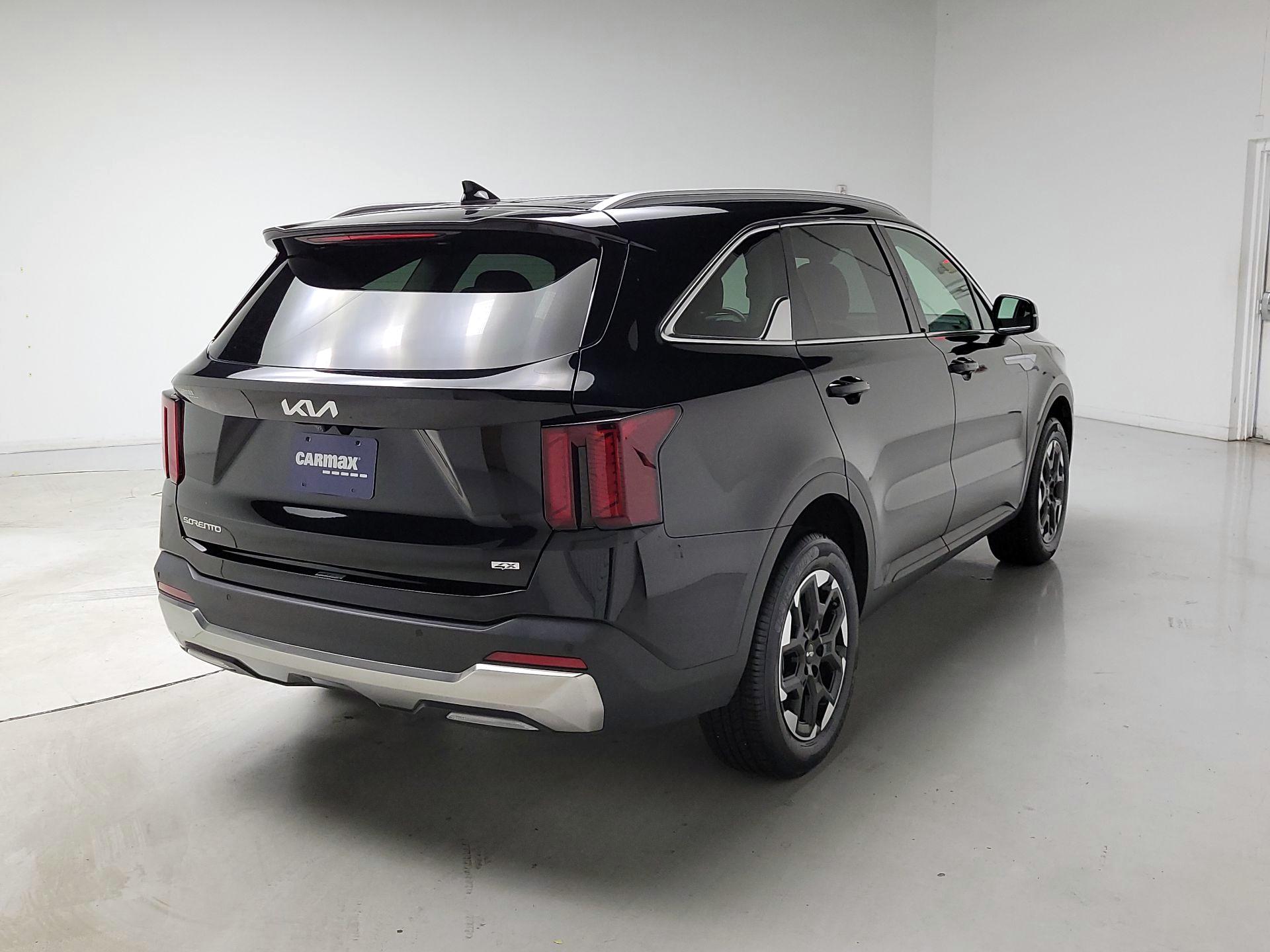 Thumbnail: 2024 Kia Sorento - 5