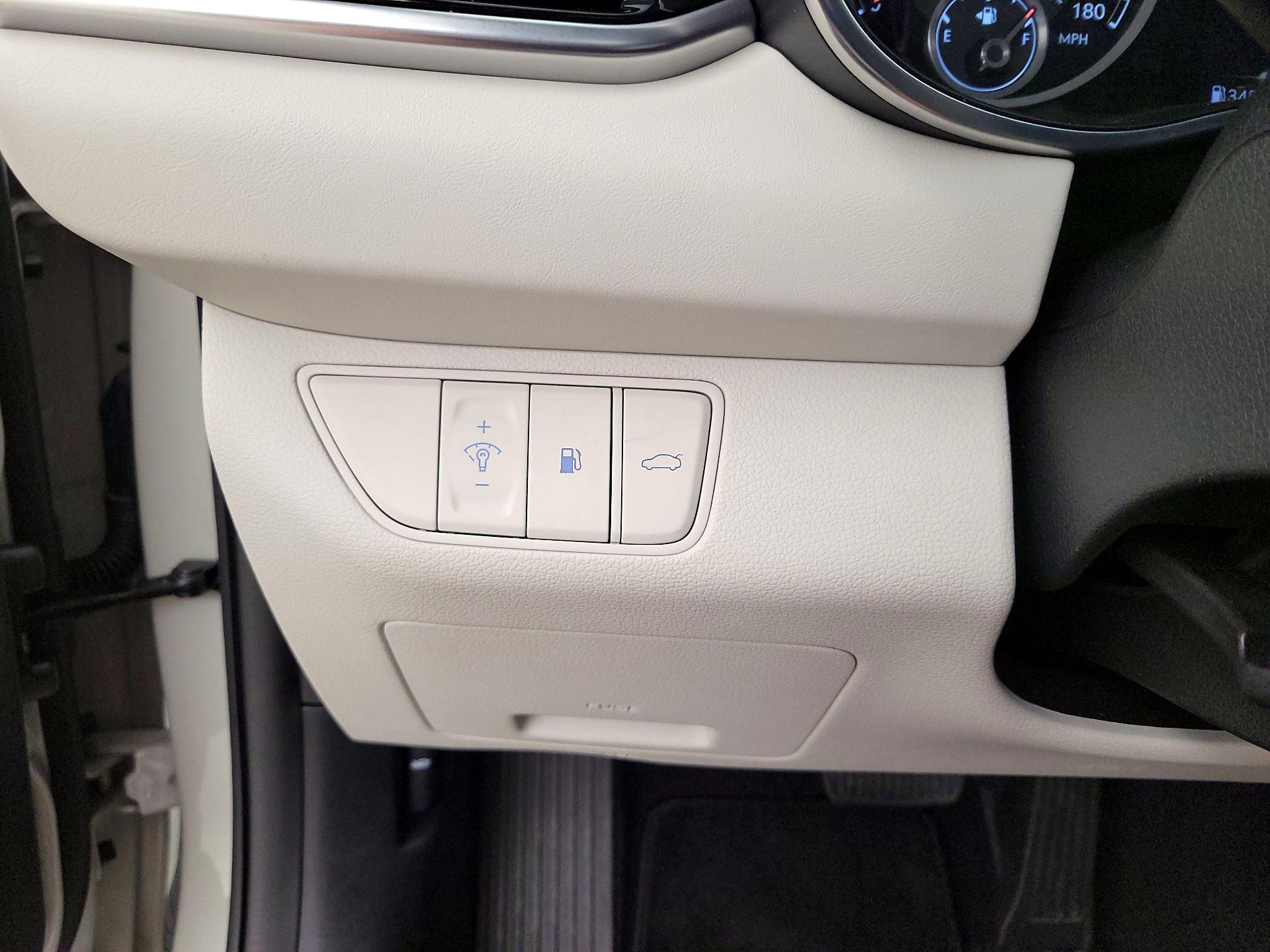 Thumbnail: 2025 Genesis G70 - 13