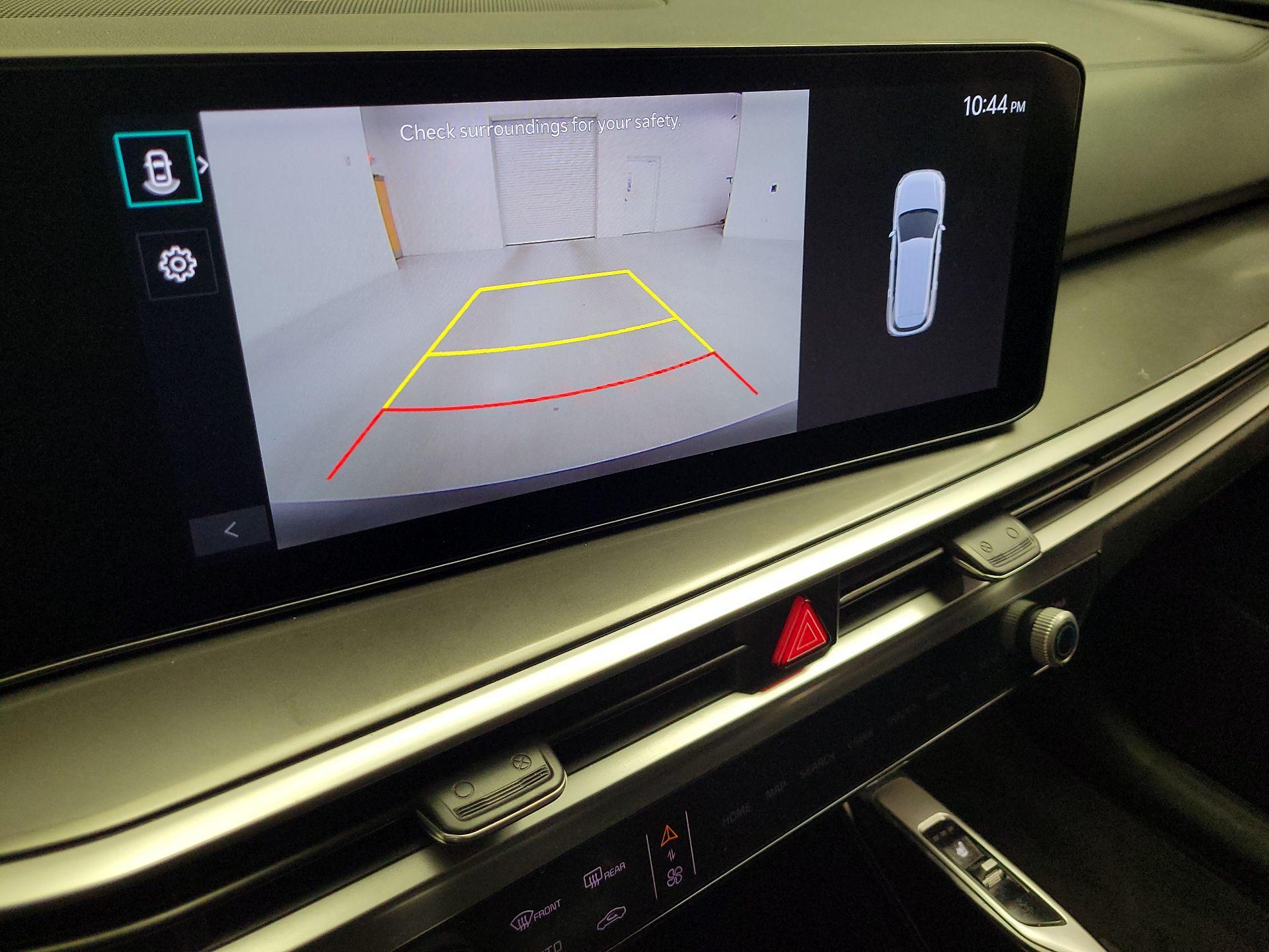 Thumbnail: 2024 Kia Sorento - 15