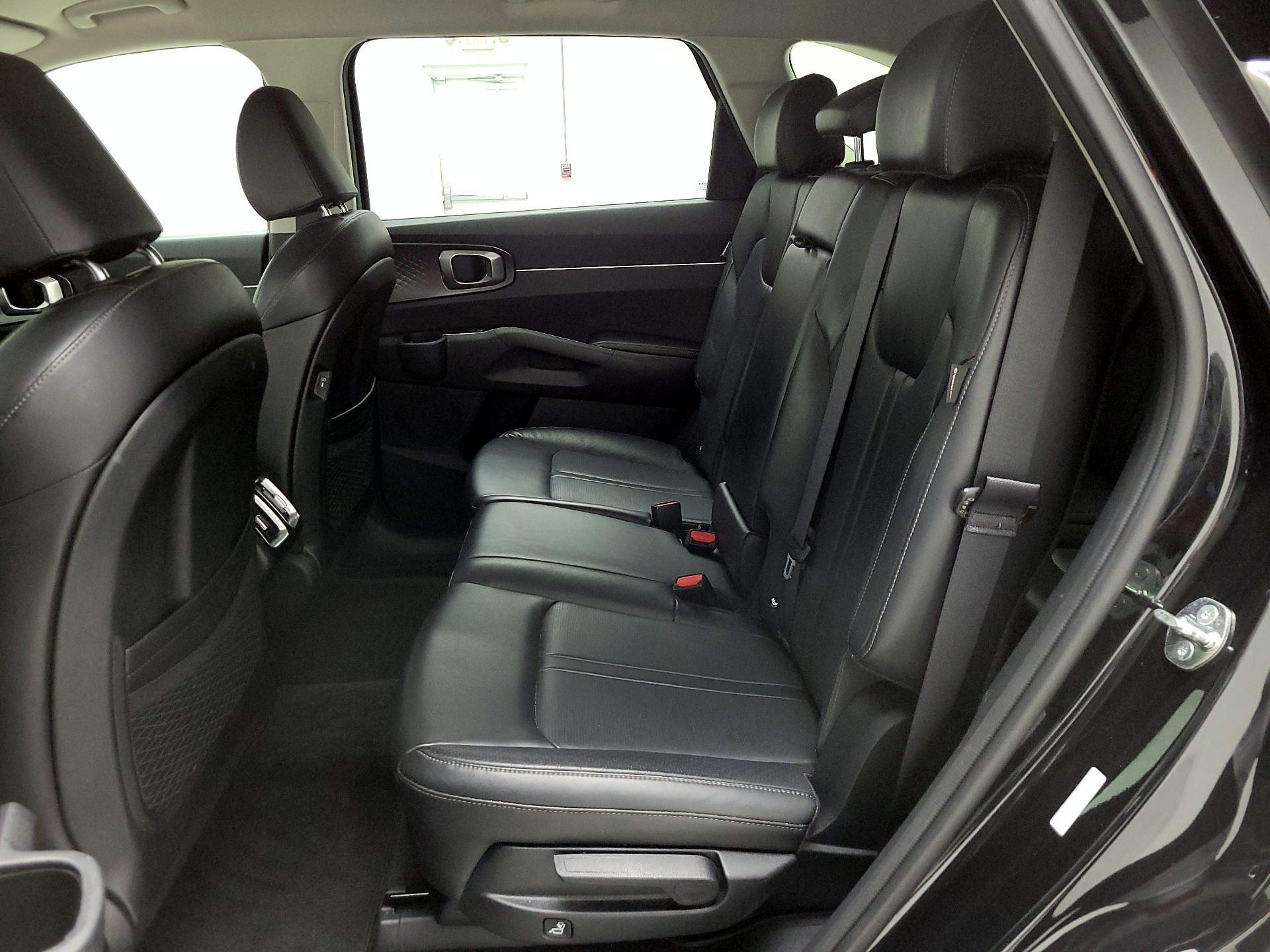 Thumbnail: 2024 Kia Sorento - 20