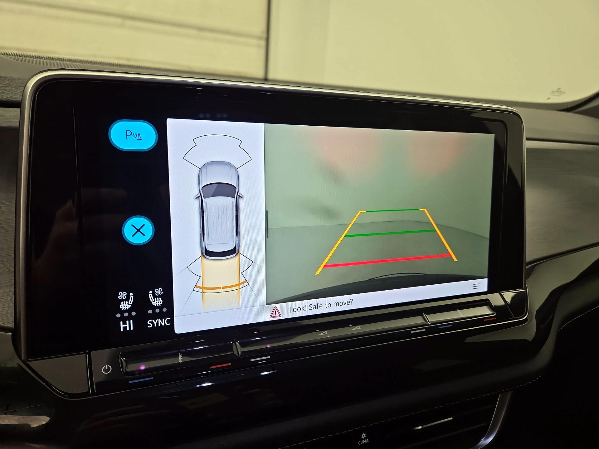 Thumbnail: 2025 Volkswagen Atlas - 14