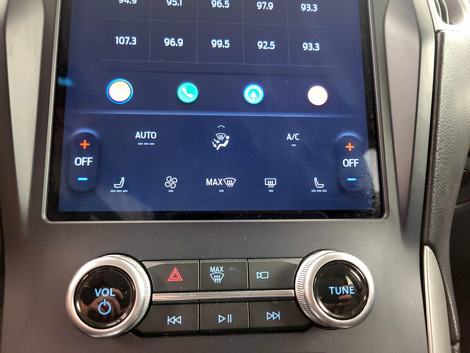 Thumbnail: 2022 Ford Edge - 16