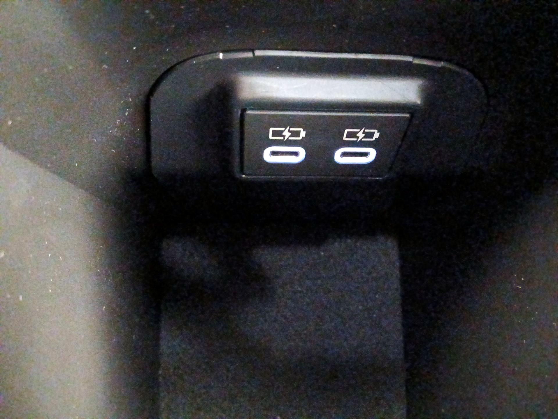 Thumbnail: 2025 Toyota RAV4 - 18