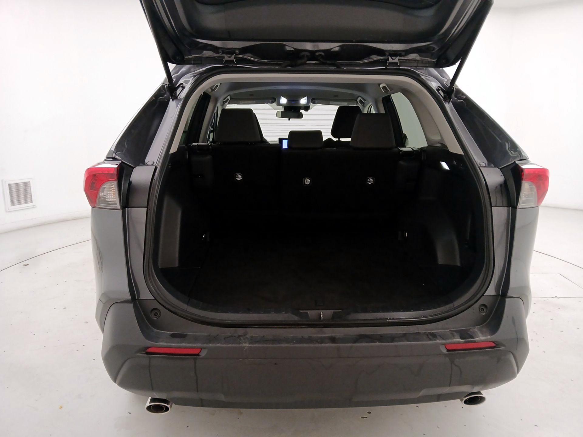 Thumbnail: 2025 Toyota RAV4 - 20