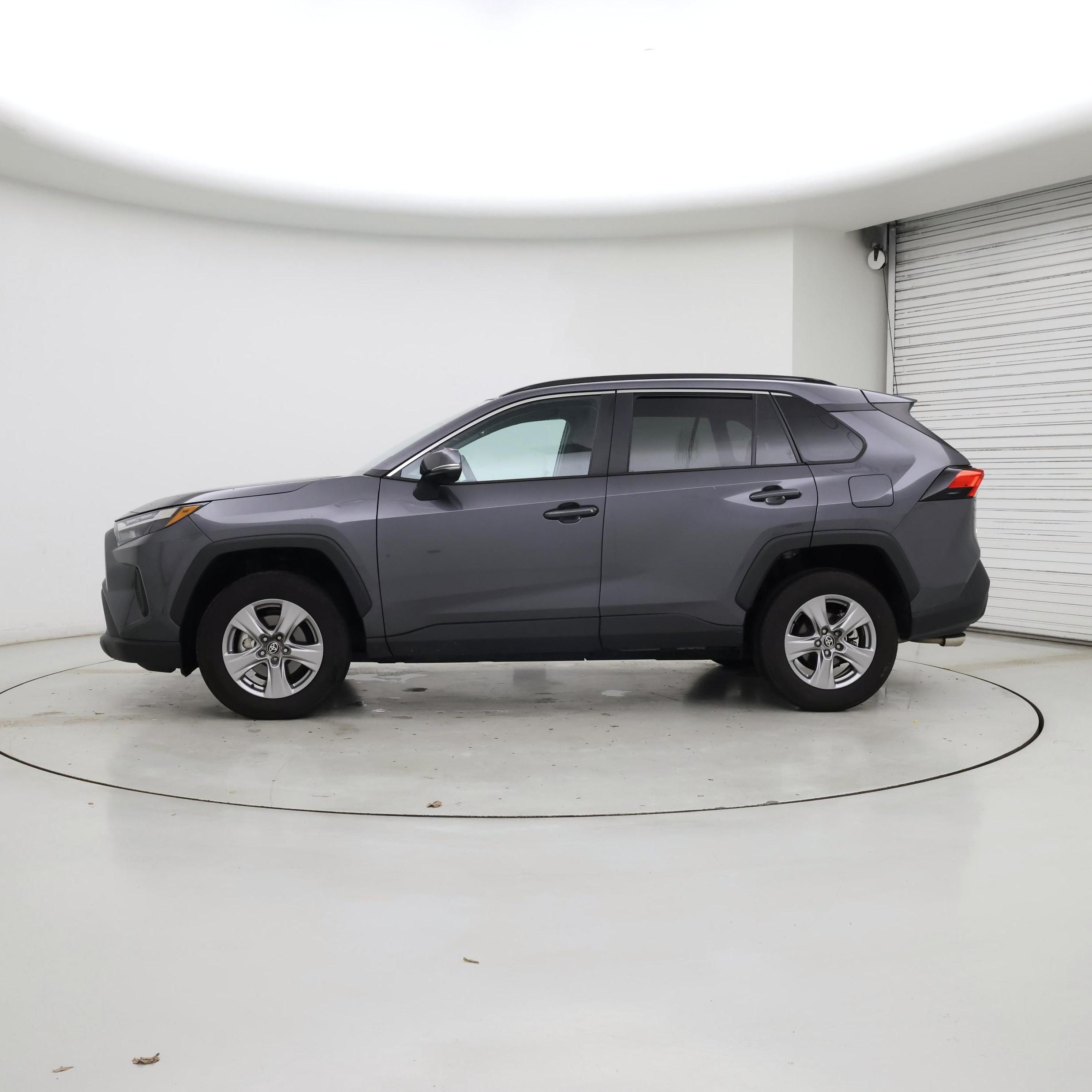 Thumbnail: 2025 Toyota RAV4 - 3