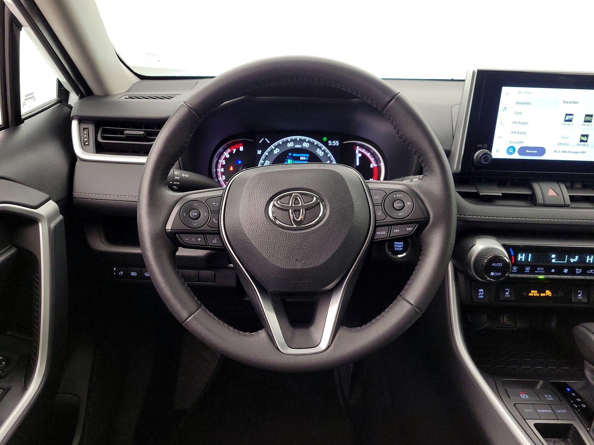 Thumbnail: 2025 Toyota RAV4 - 10