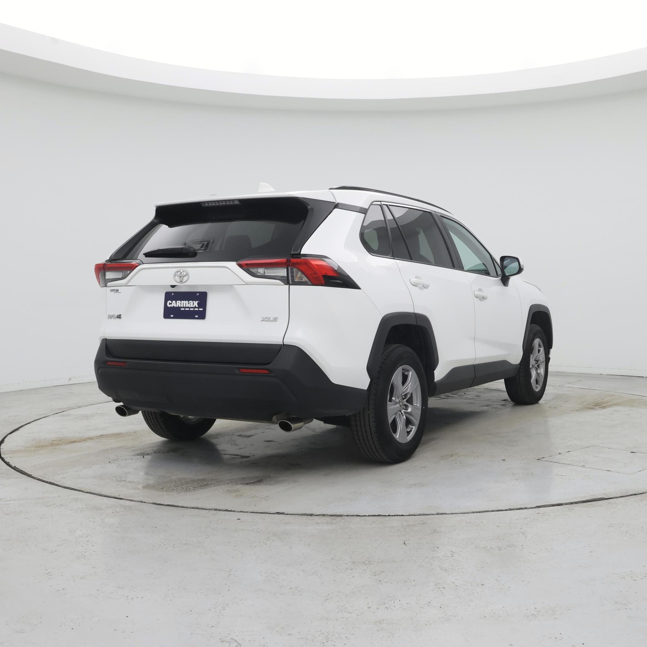 Thumbnail: 2025 Toyota RAV4 - 8