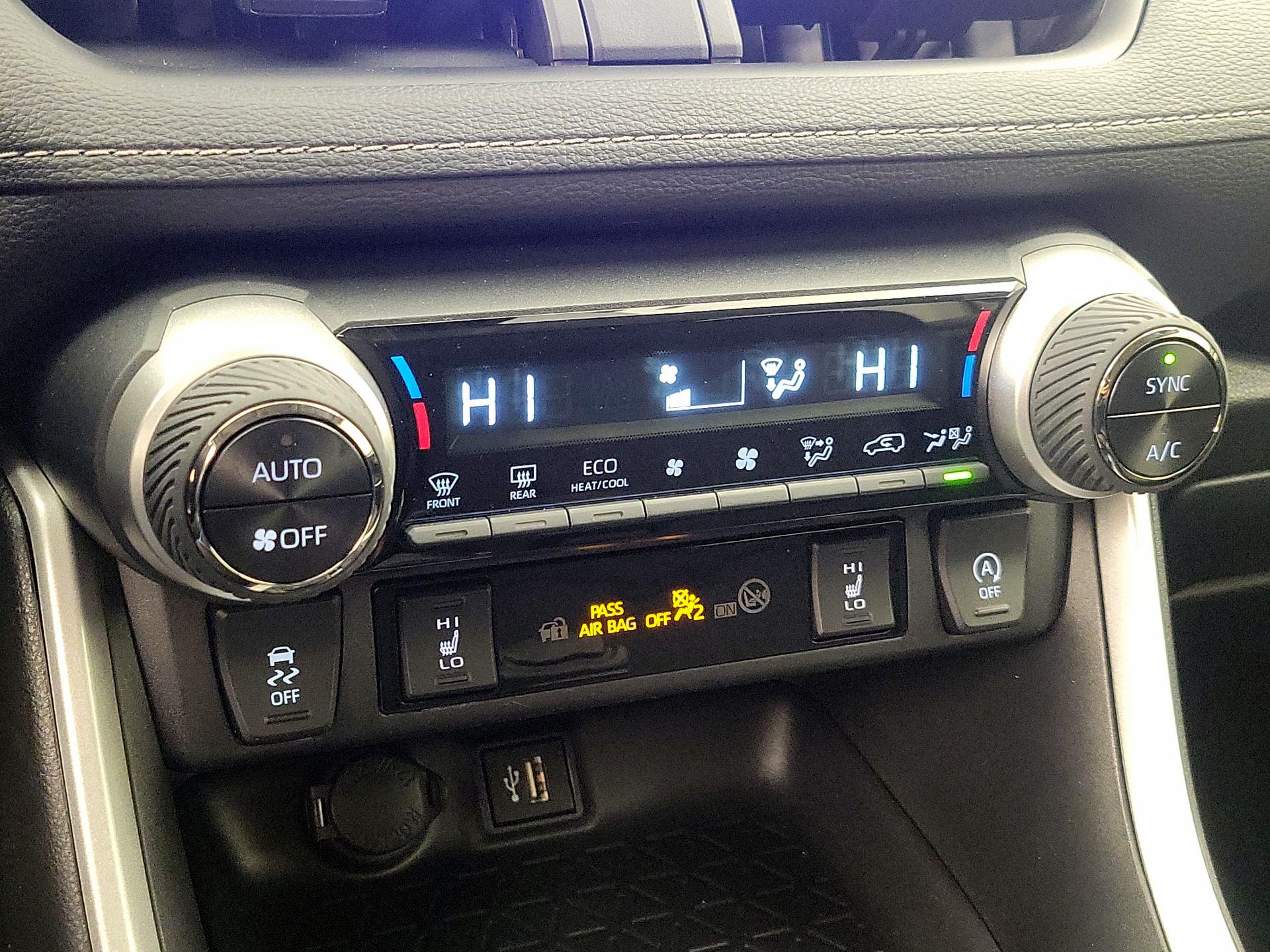 Thumbnail: 2025 Toyota RAV4 - 16