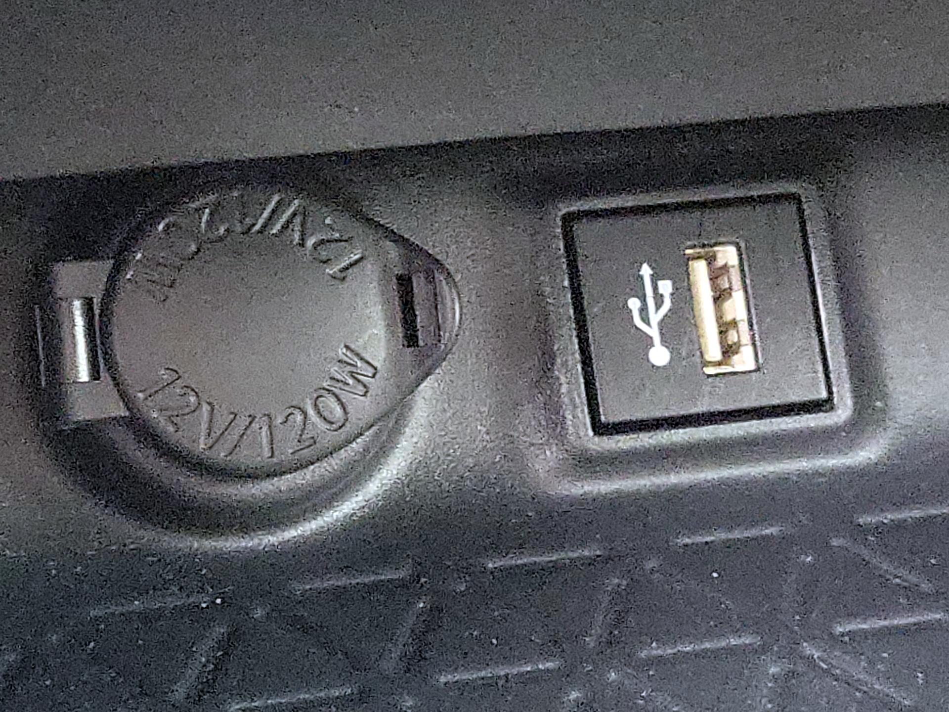 Thumbnail: 2025 Toyota RAV4 - 18