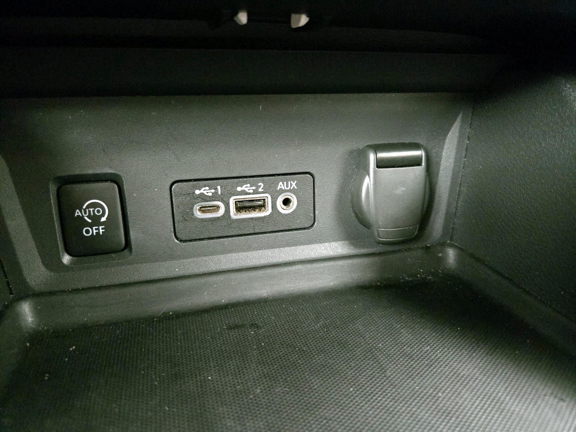 Thumbnail: 2024 Nissan Sentra - 18