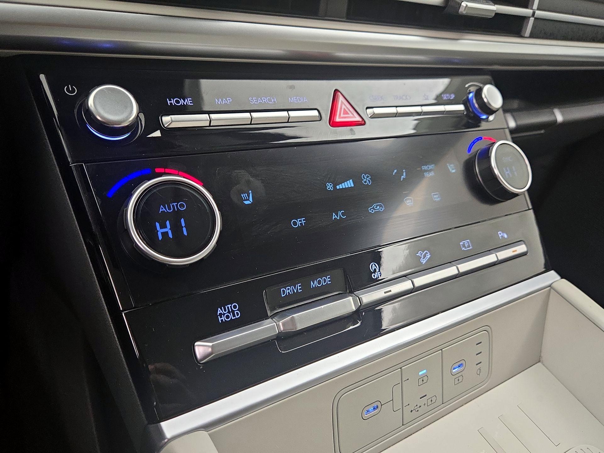 Thumbnail: 2025 Hyundai Santa Fe - 16