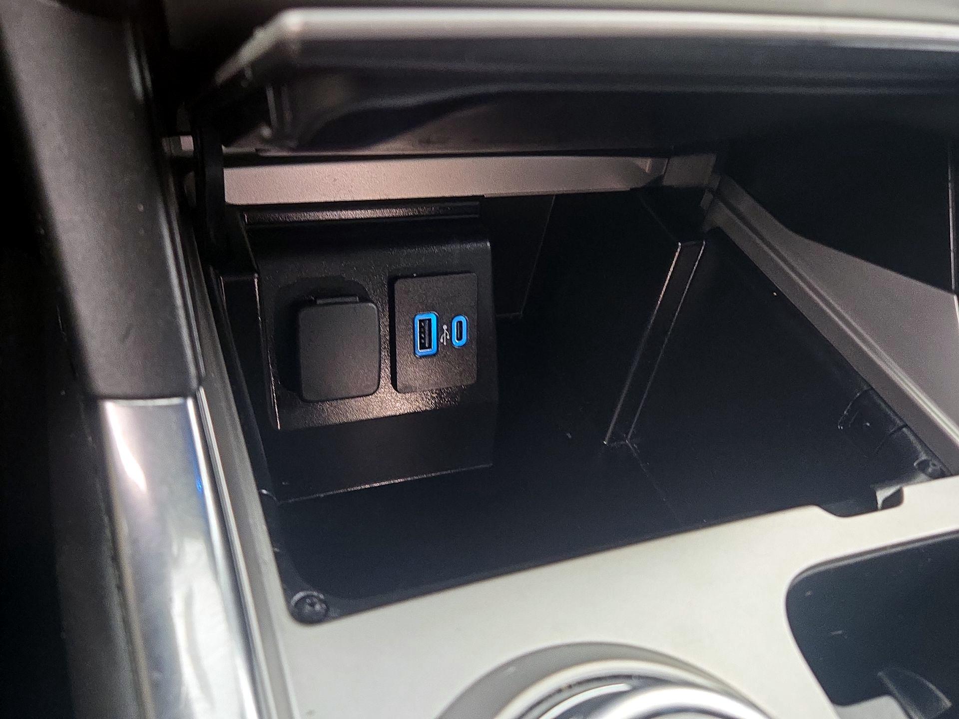 Thumbnail: 2024 Ford Explorer - 18