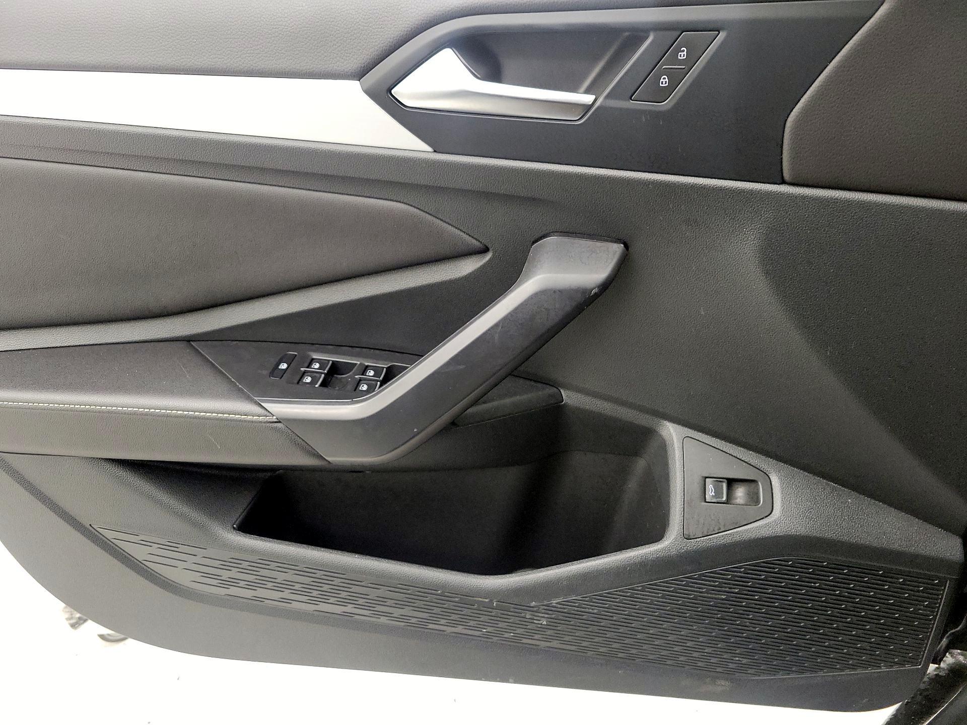 Thumbnail: 2025 Volkswagen Jetta - 12