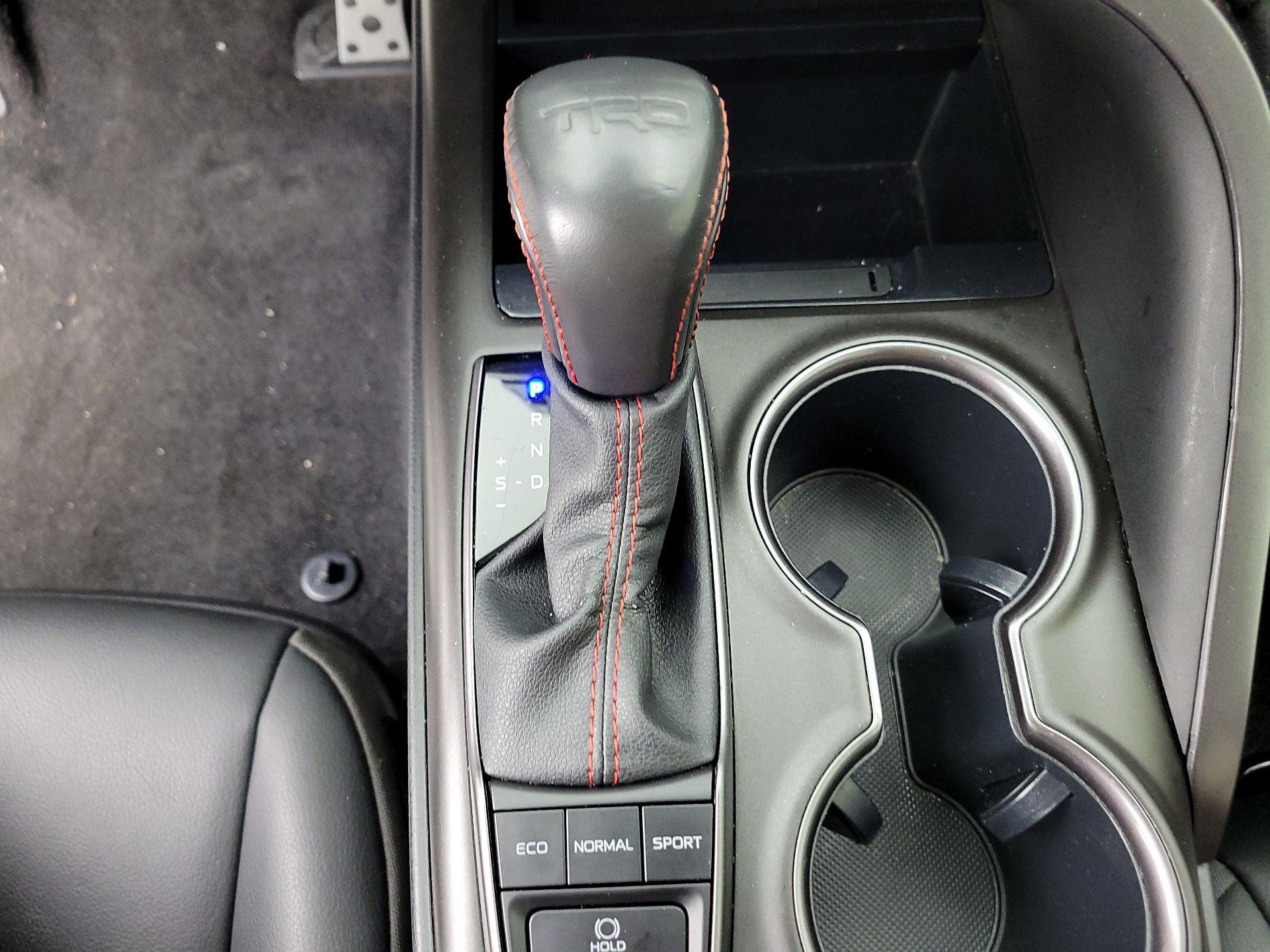 Thumbnail: 2023 Toyota Camry - 17