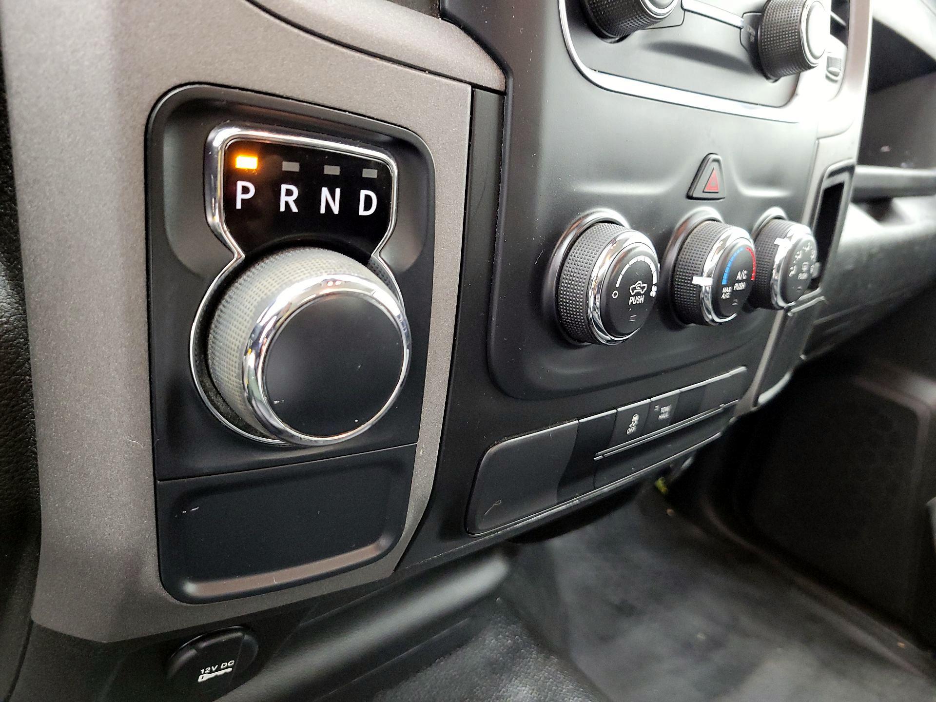 Thumbnail: 2022 RAM 1500 Classic - 17