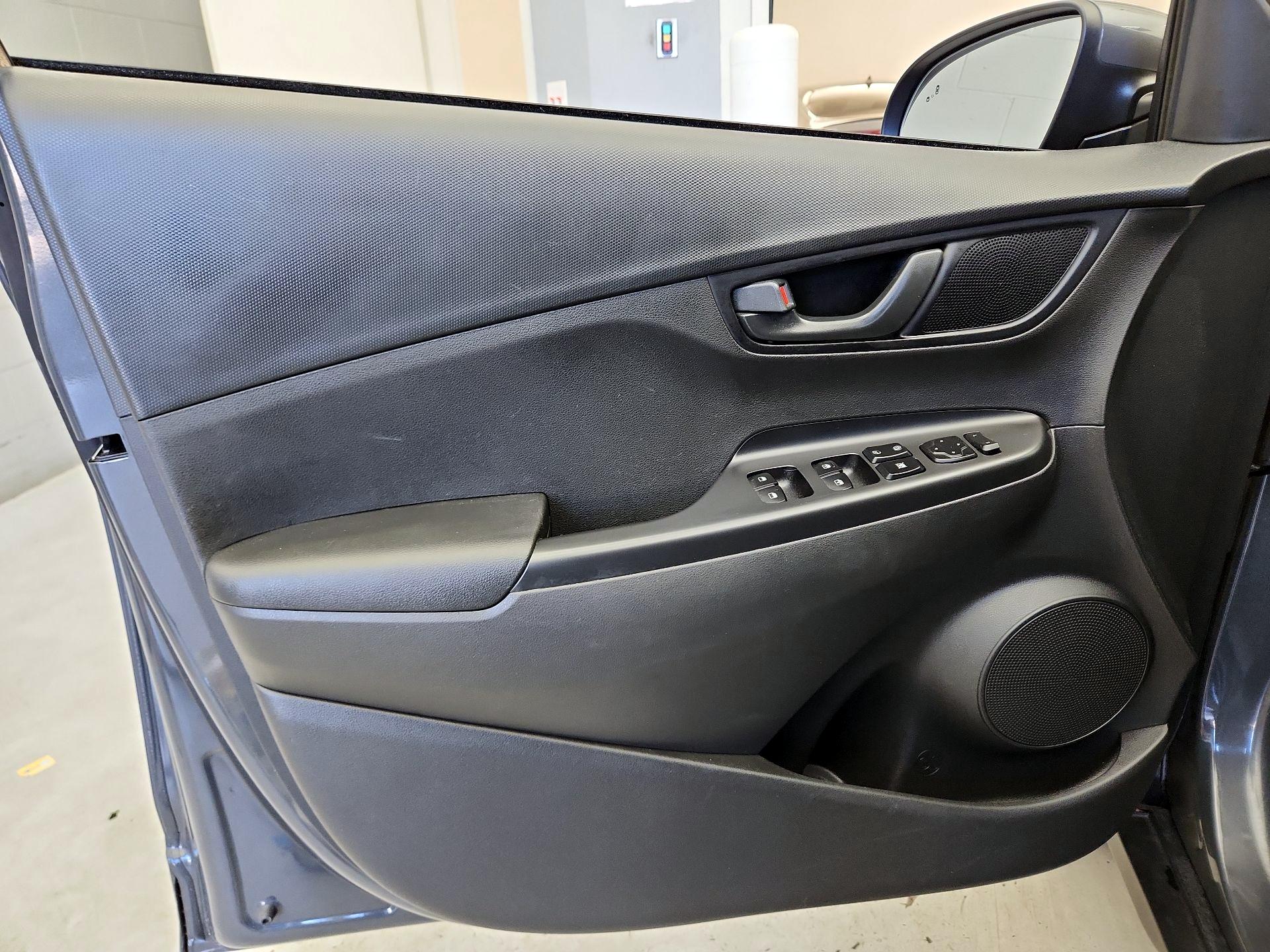 Thumbnail: 2023 Hyundai Kona - 12