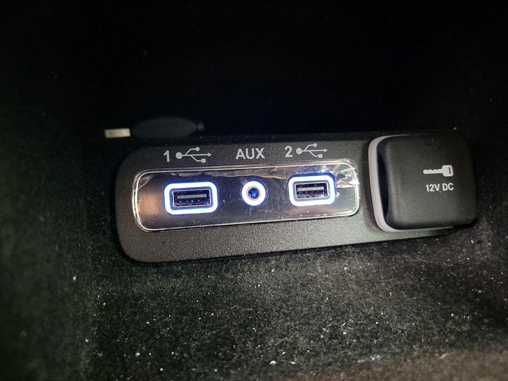 Thumbnail: 2021 Jeep Grand Cherokee - 18