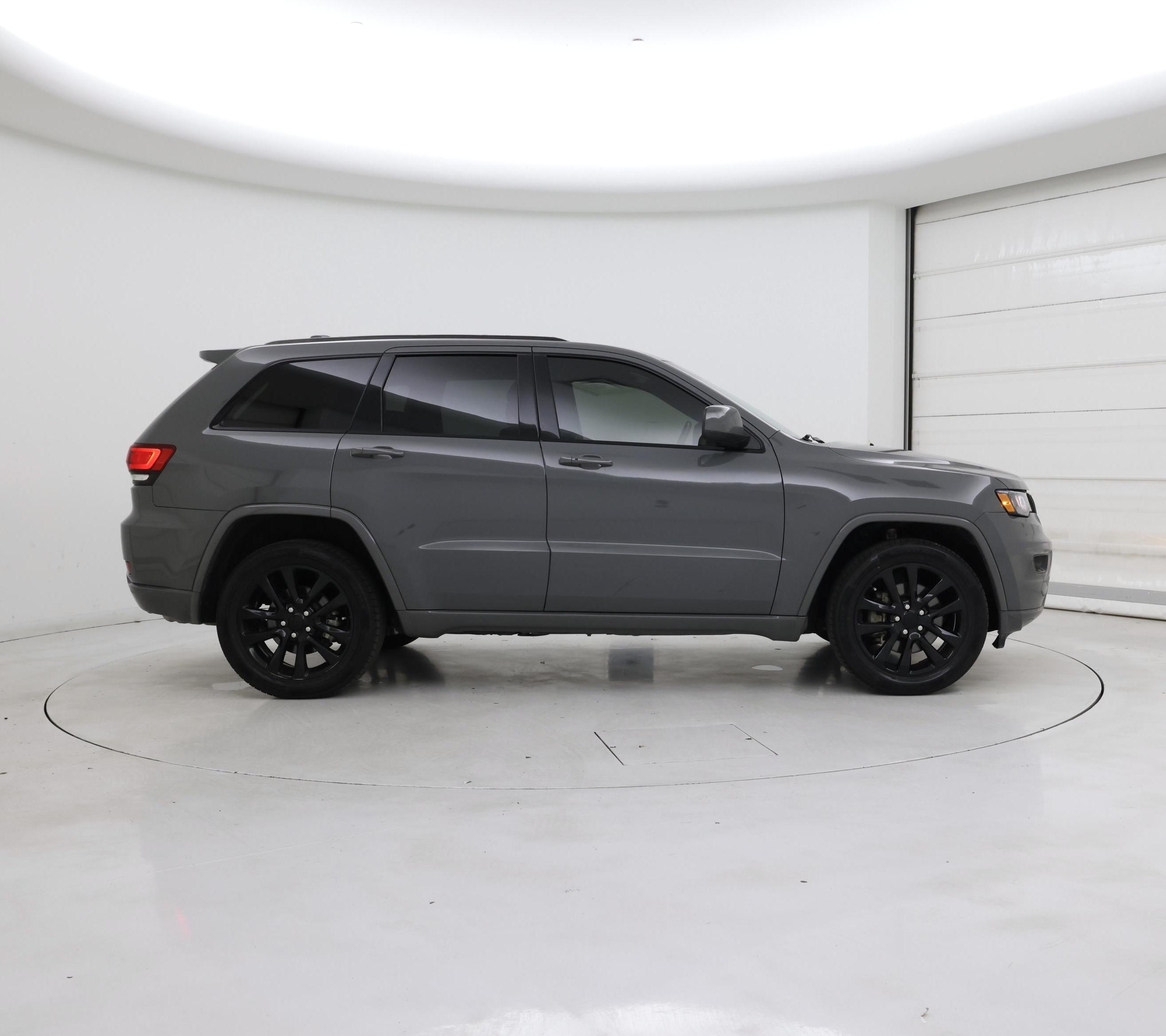 Thumbnail: 2021 Jeep Grand Cherokee - 7