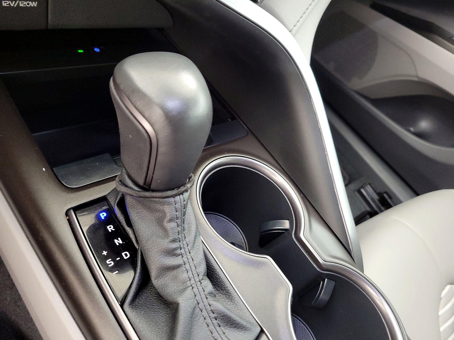 Thumbnail: 2023 Toyota Camry - 17