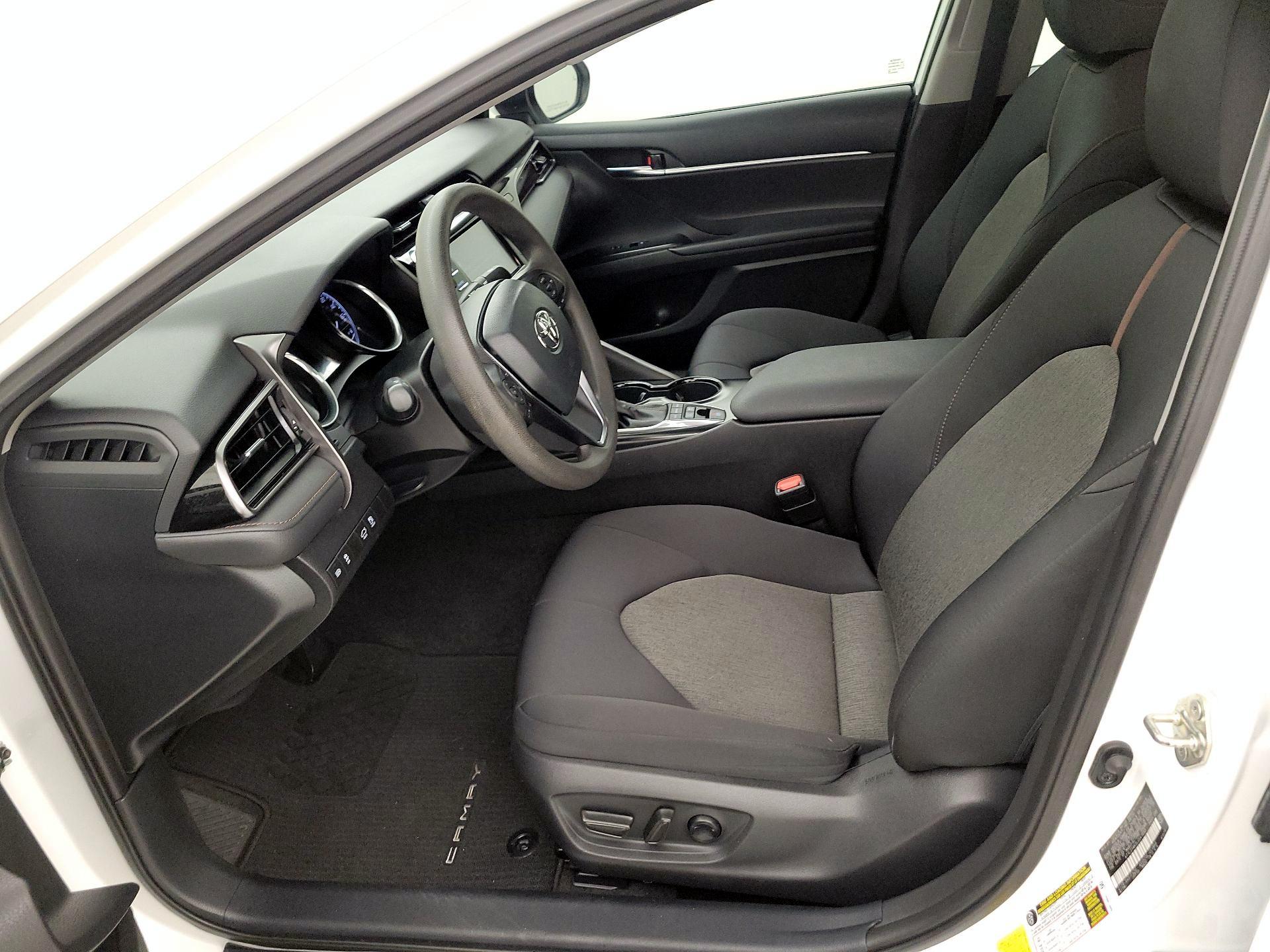 Thumbnail: 2020 Toyota Camry - 11