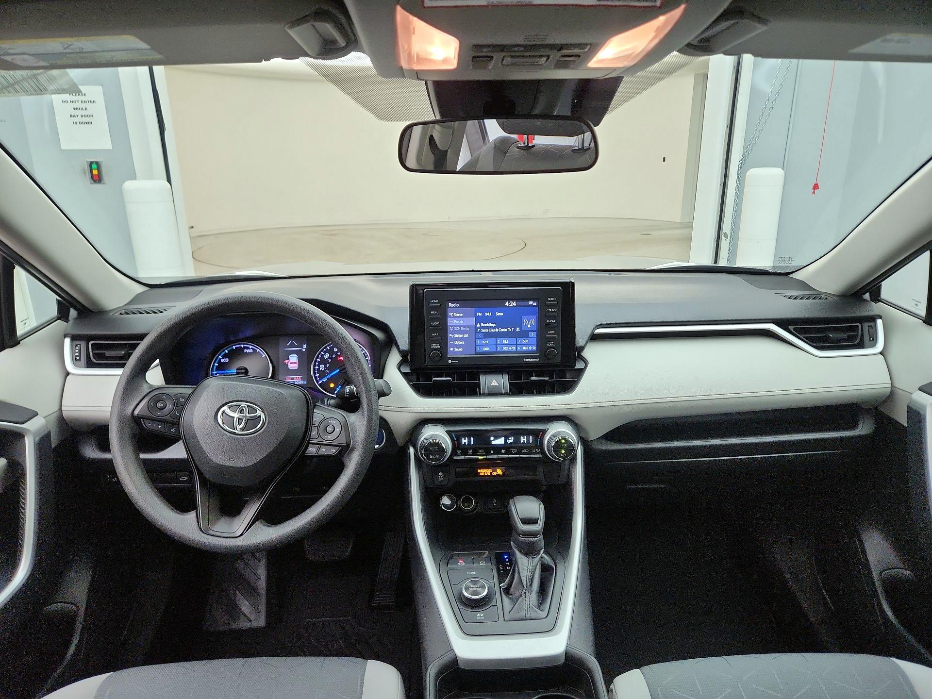 Thumbnail: 2020 Toyota RAV4 - 9