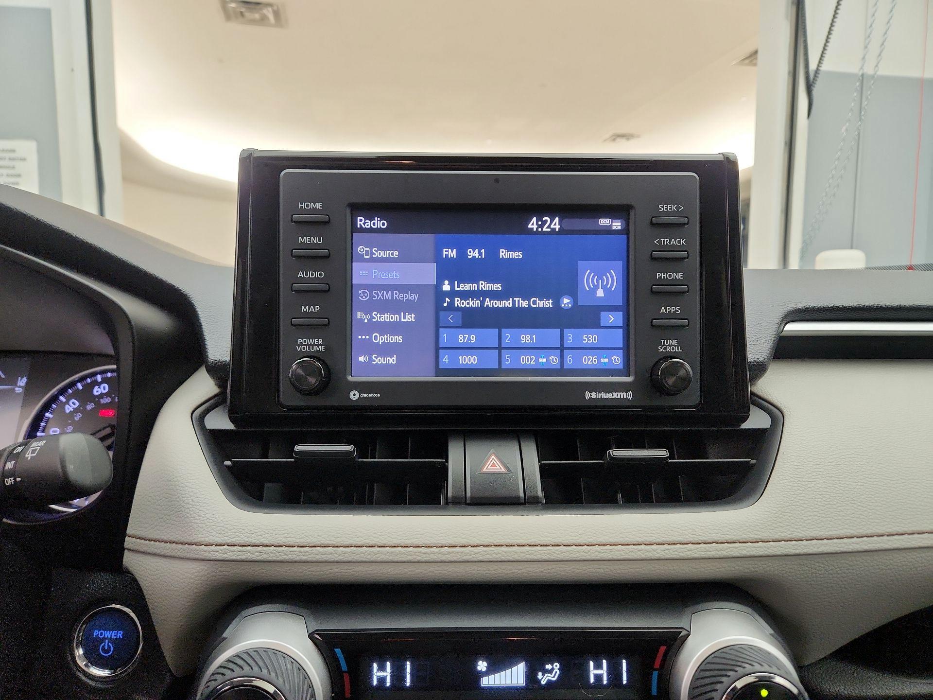 Thumbnail: 2020 Toyota RAV4 - 15