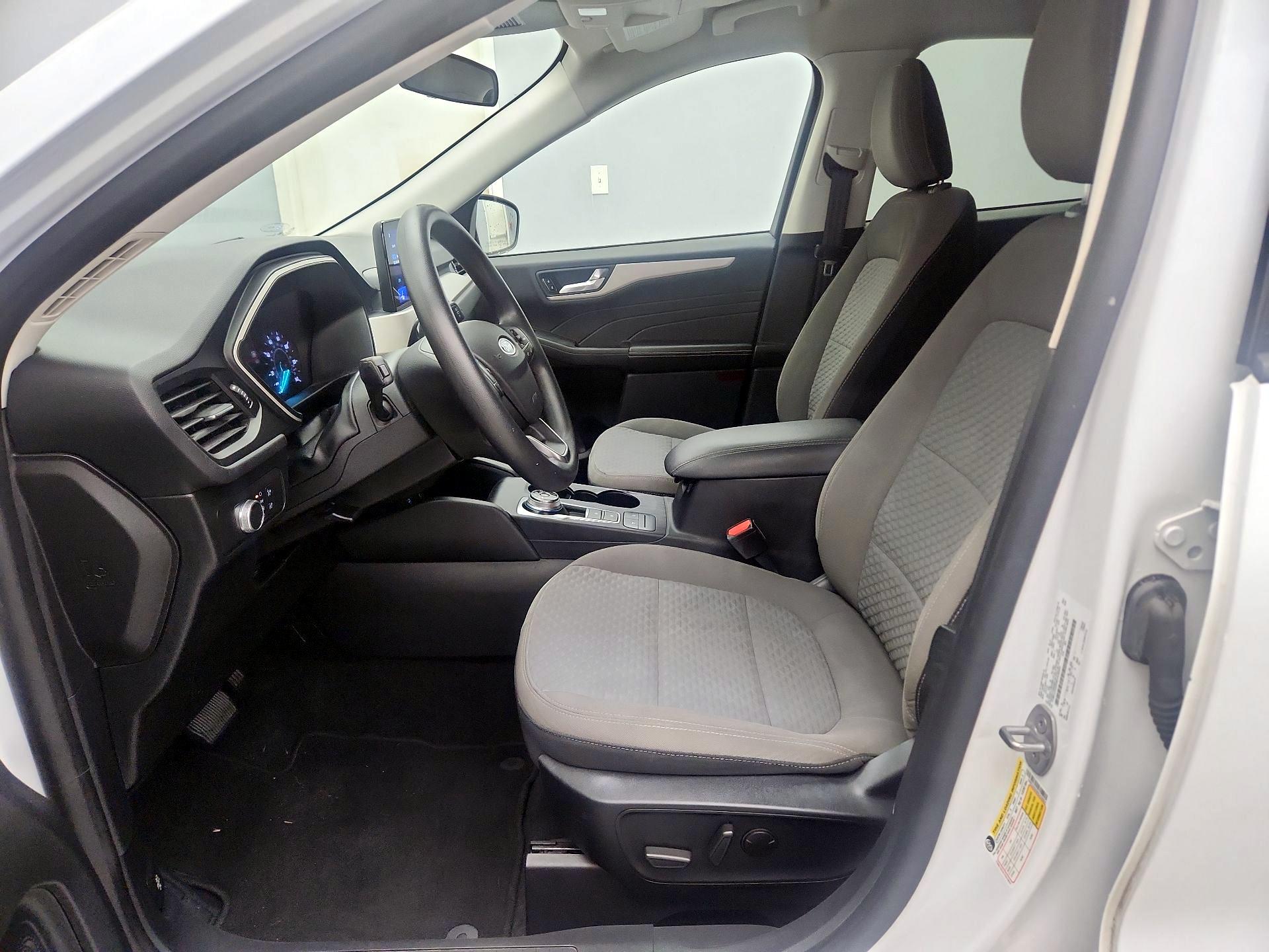 Thumbnail: 2021 Ford Escape - 11