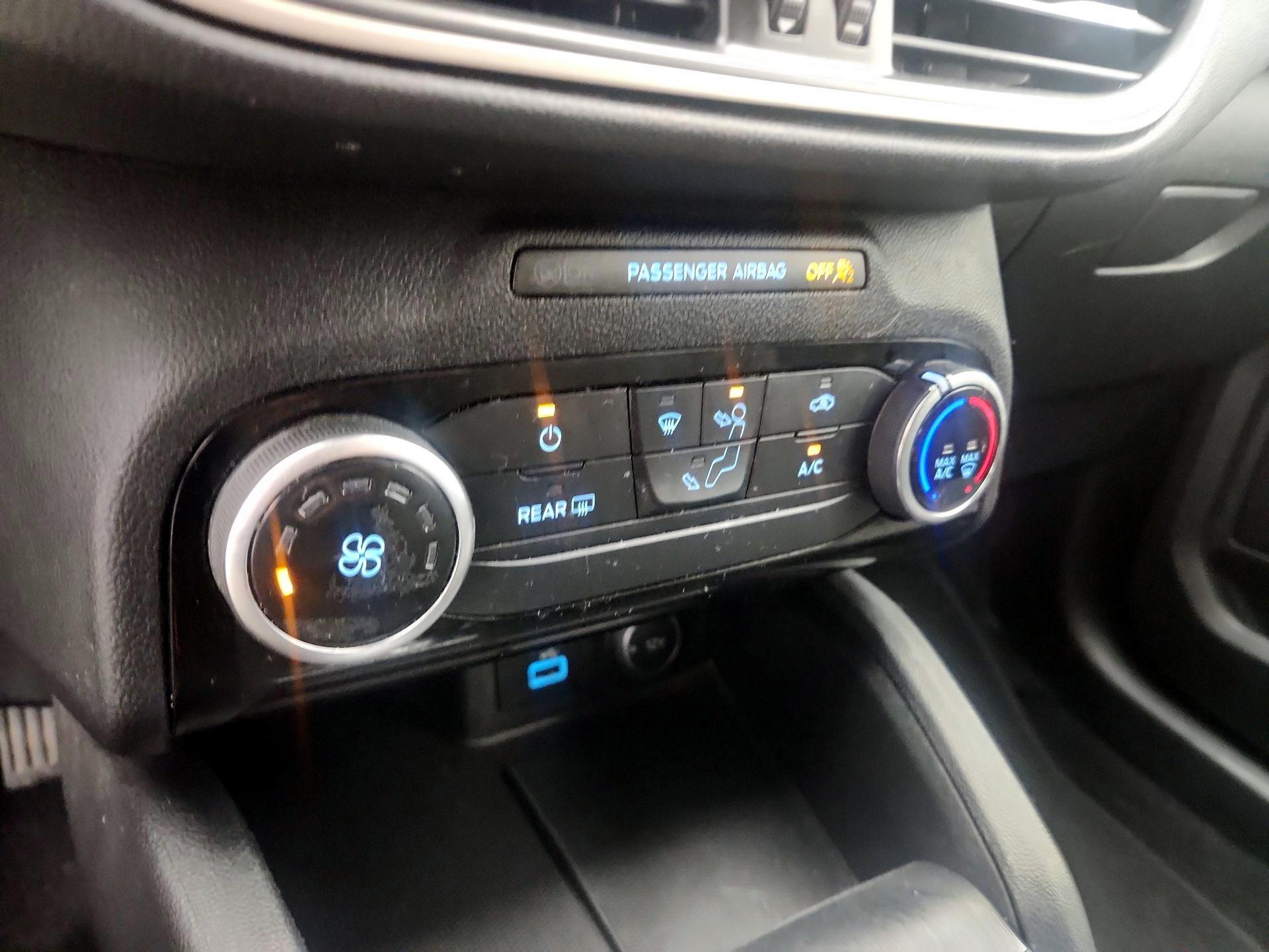 Thumbnail: 2021 Ford Escape - 16