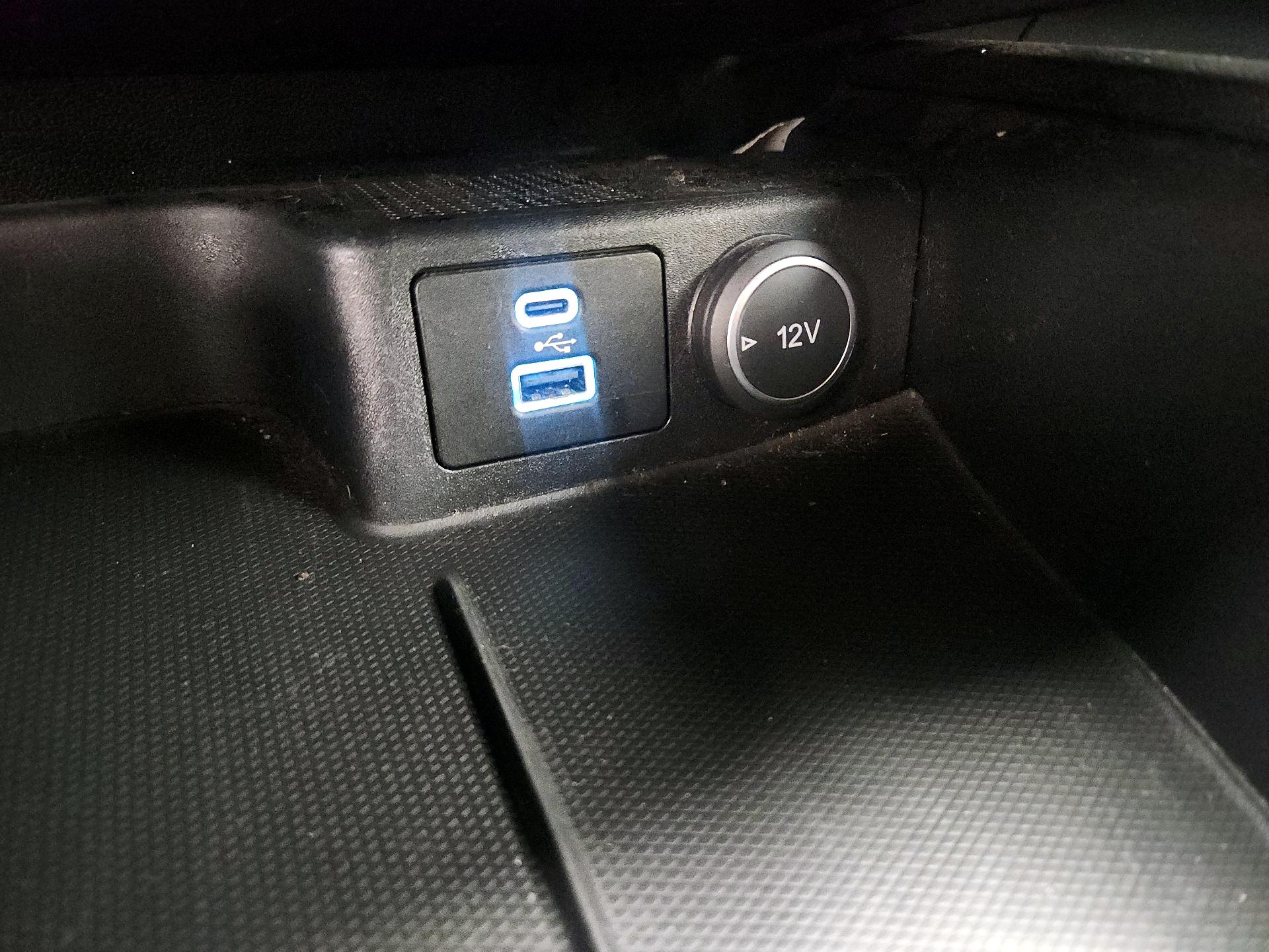 Thumbnail: 2021 Ford Escape - 18