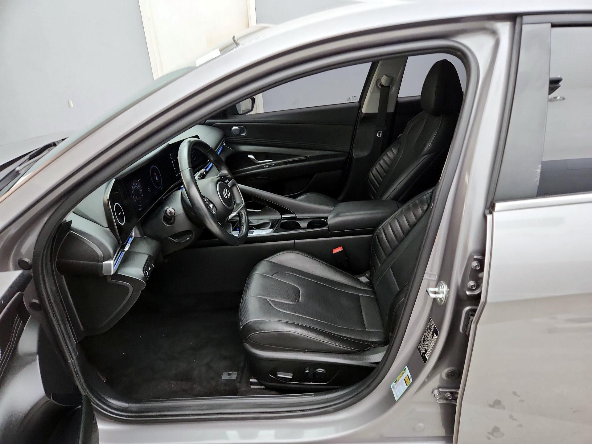 Thumbnail: 2023 Hyundai Elantra - 11