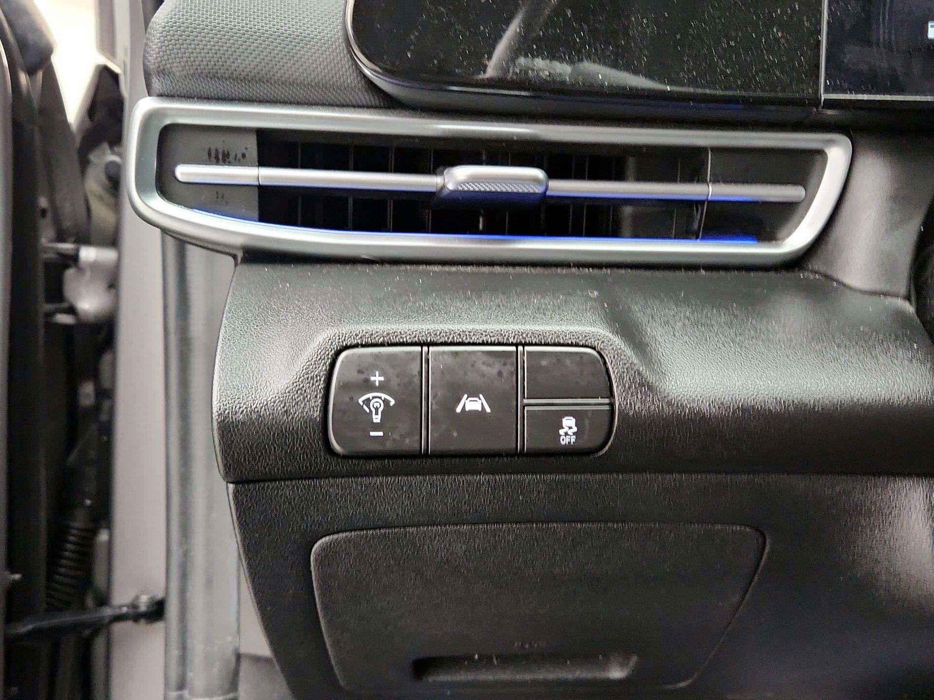 Thumbnail: 2023 Hyundai Elantra - 13