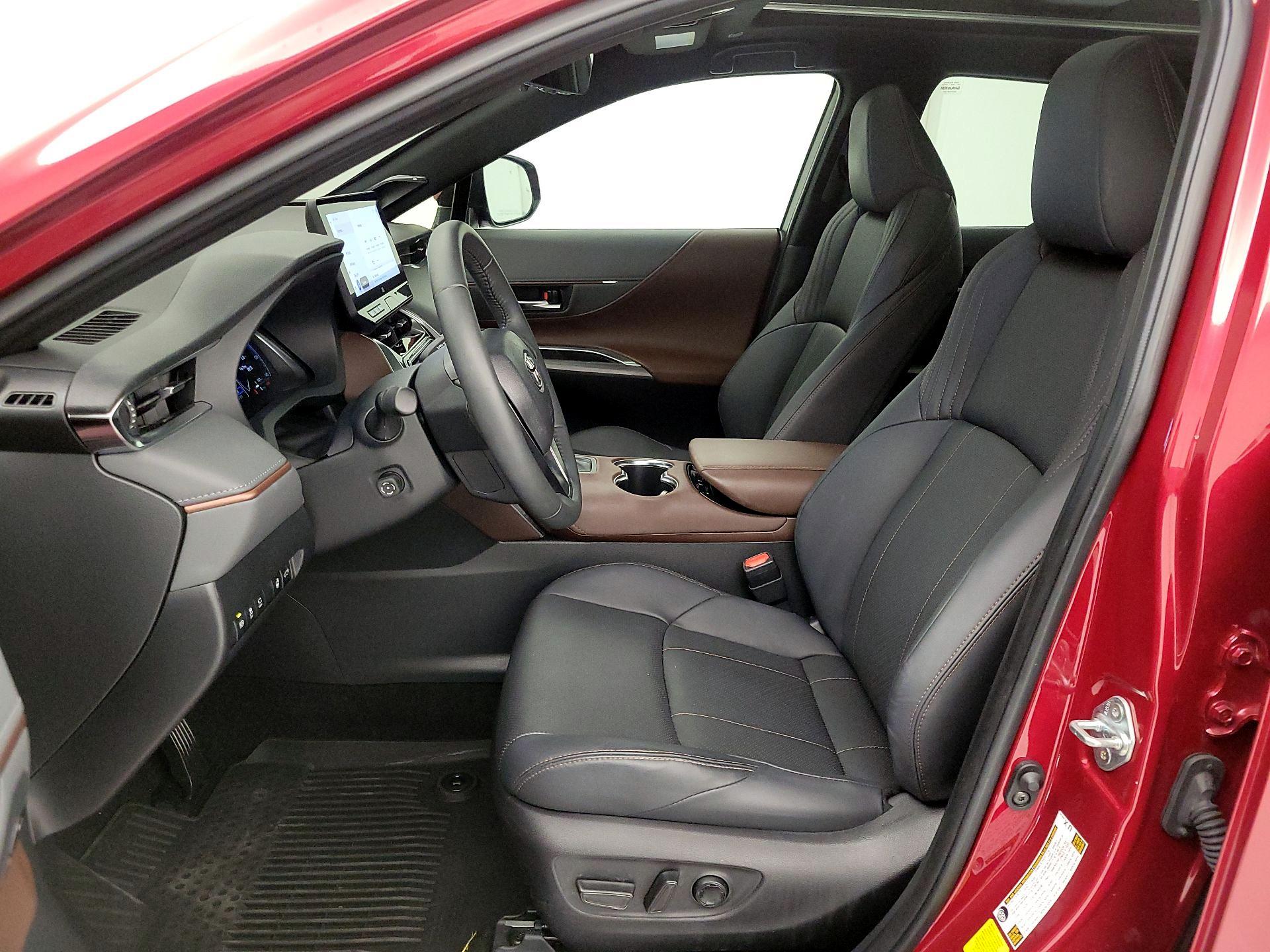 Thumbnail: 2024 Toyota Venza - 11