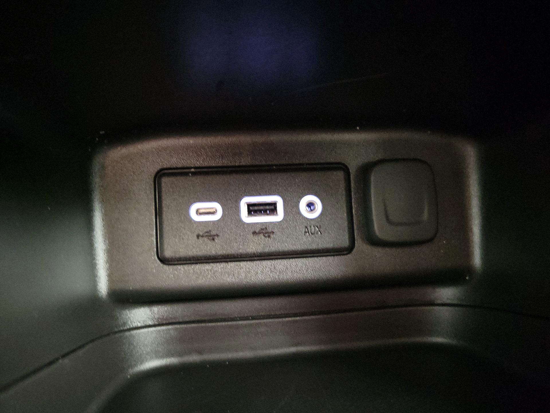 Thumbnail: 2023 Chevrolet Equinox - 18