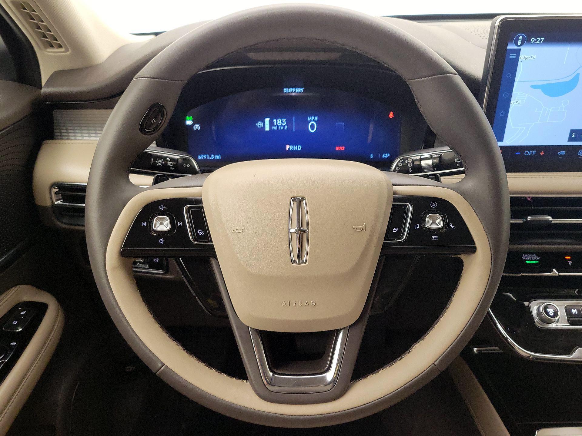 Thumbnail: 2024 Lincoln Corsair - 10